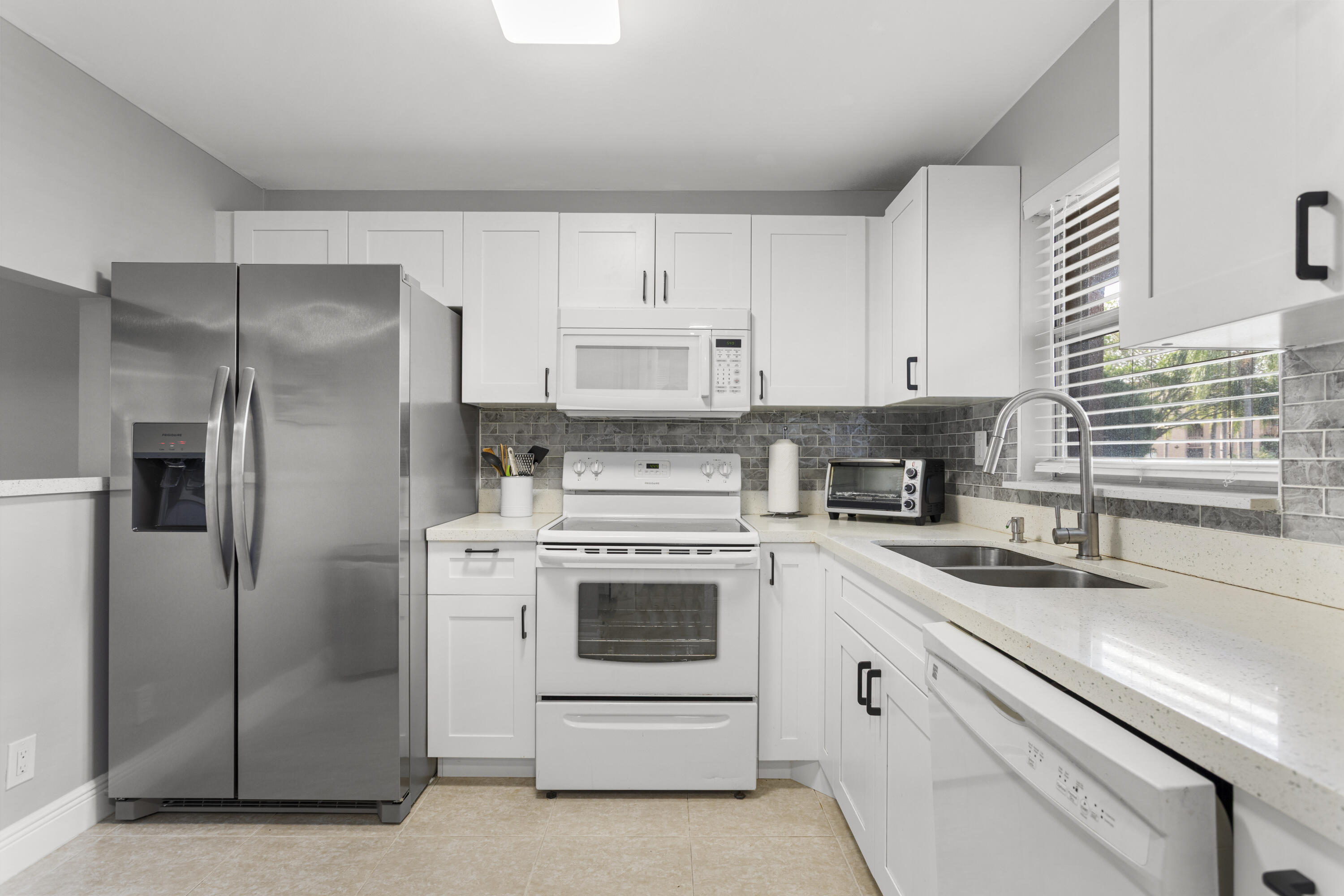 9700 Sunrise Lakes Boulevard 101 — photo