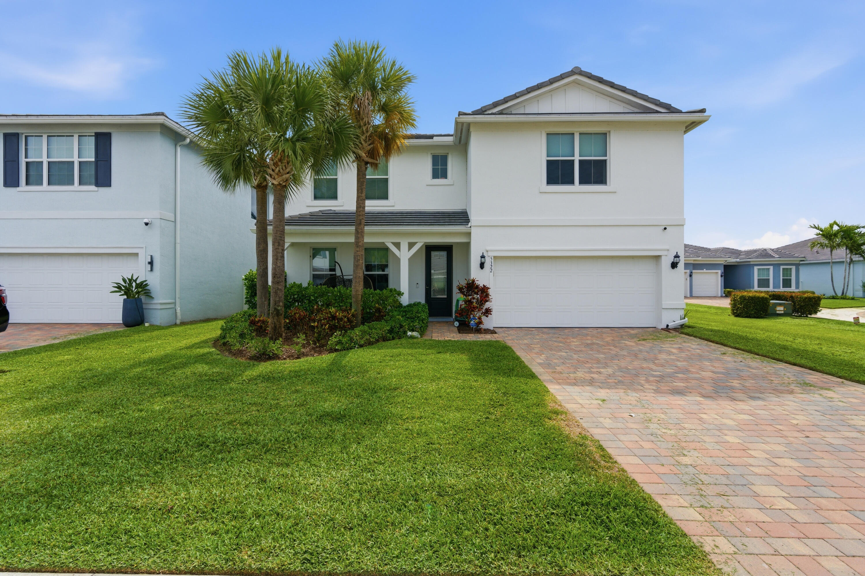 5322 Yellow Water Lily Court — photo