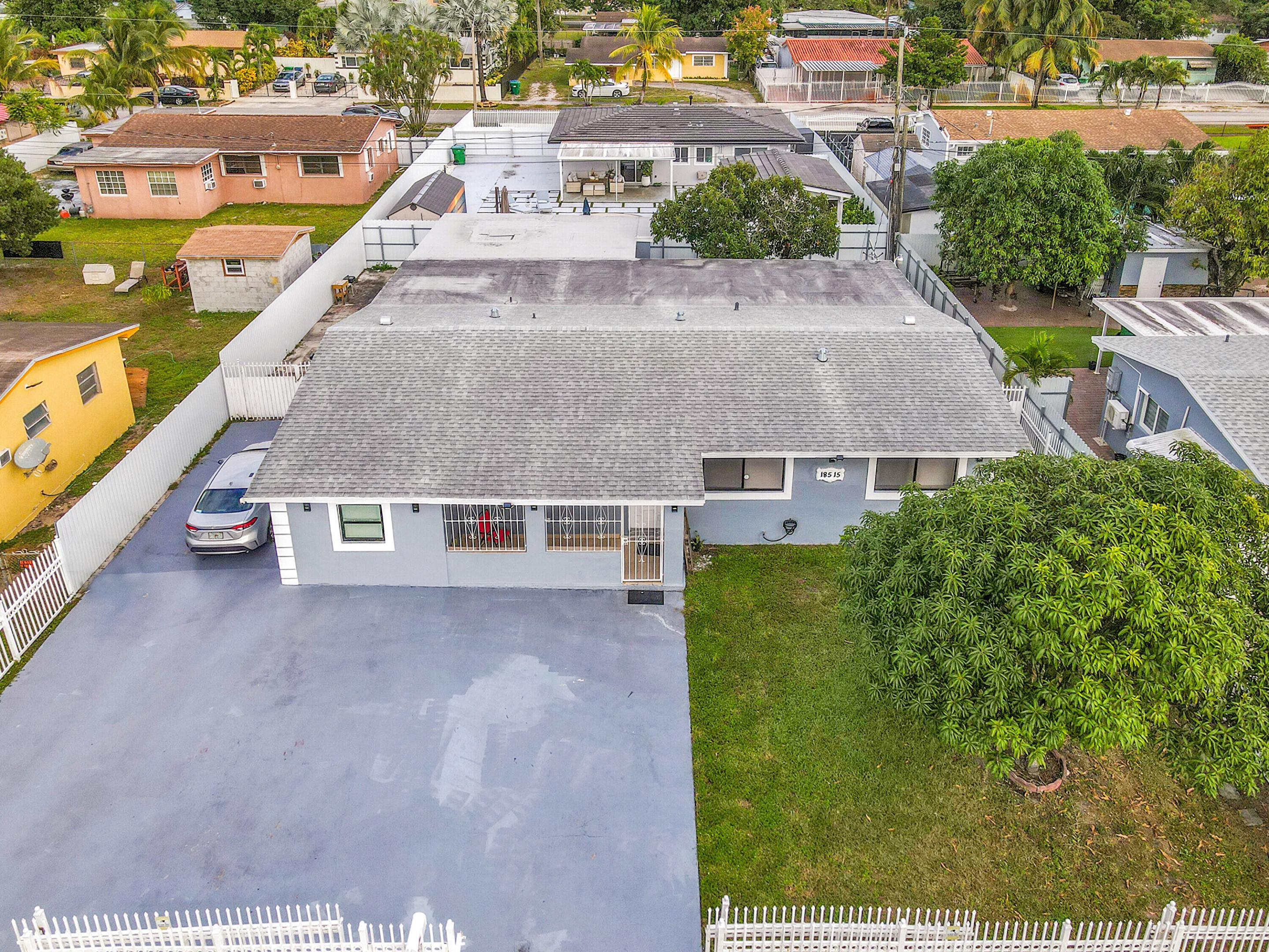 18515 NW 42nd Place Unit 3 — photo