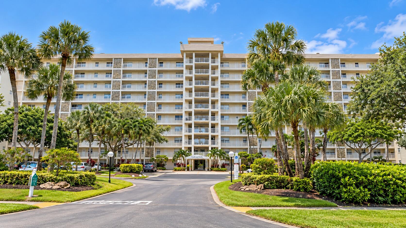3510 Oaks Way 408 — photo