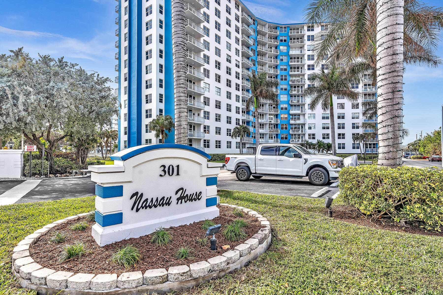 301 N Ocean Boulevard 709 — photo