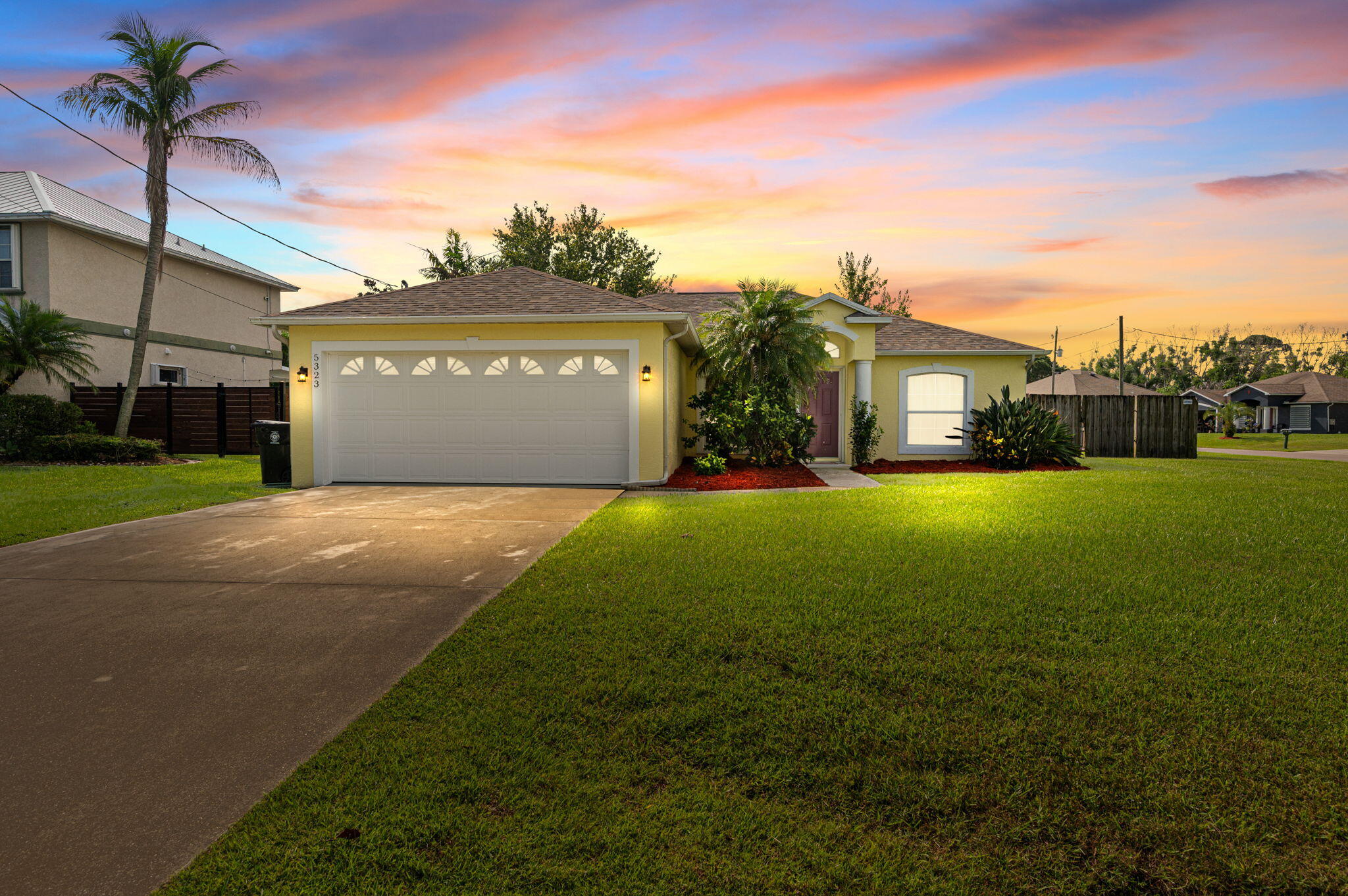 5323 NW Perez Court — photo