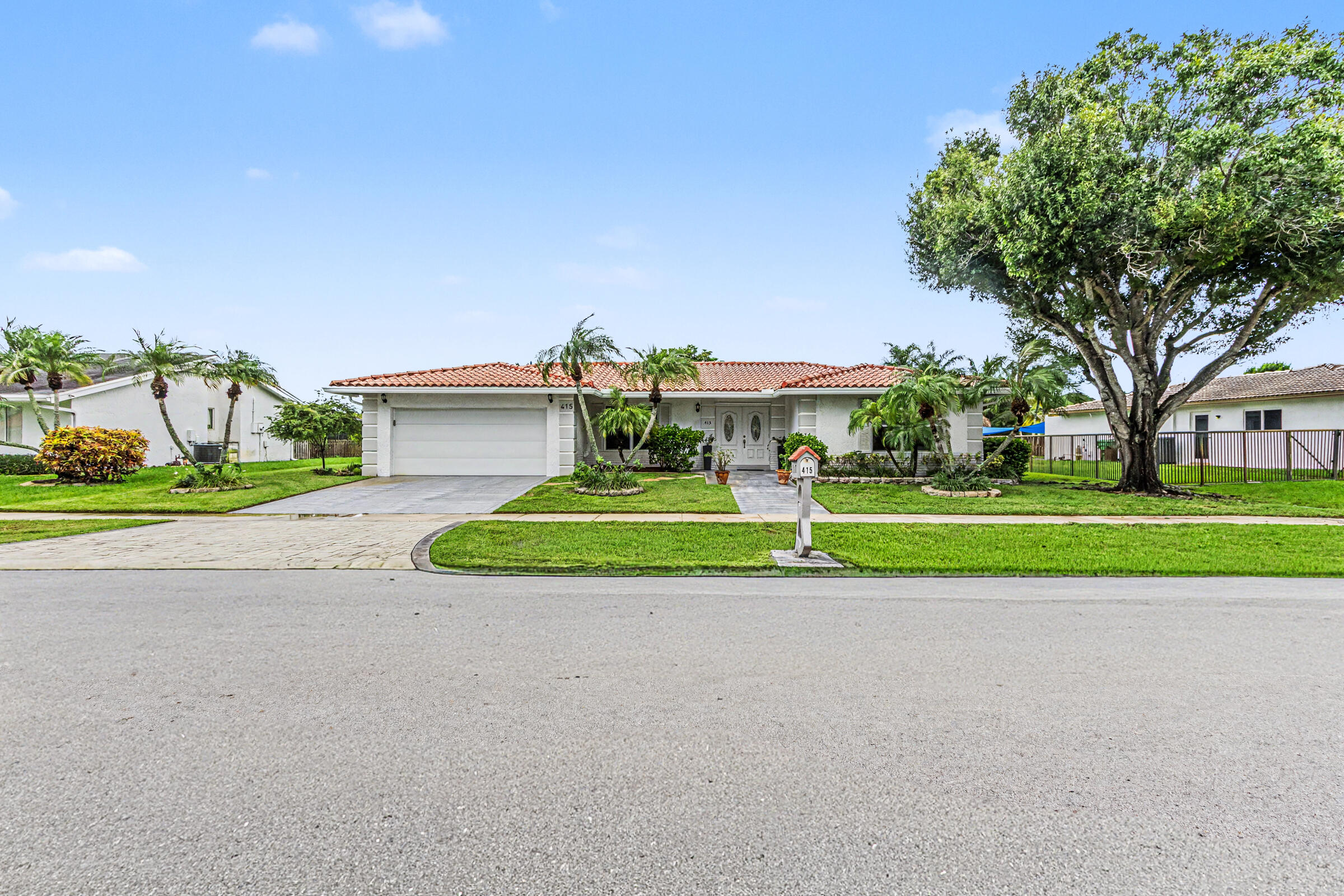 415 Sailboat Circle — photo