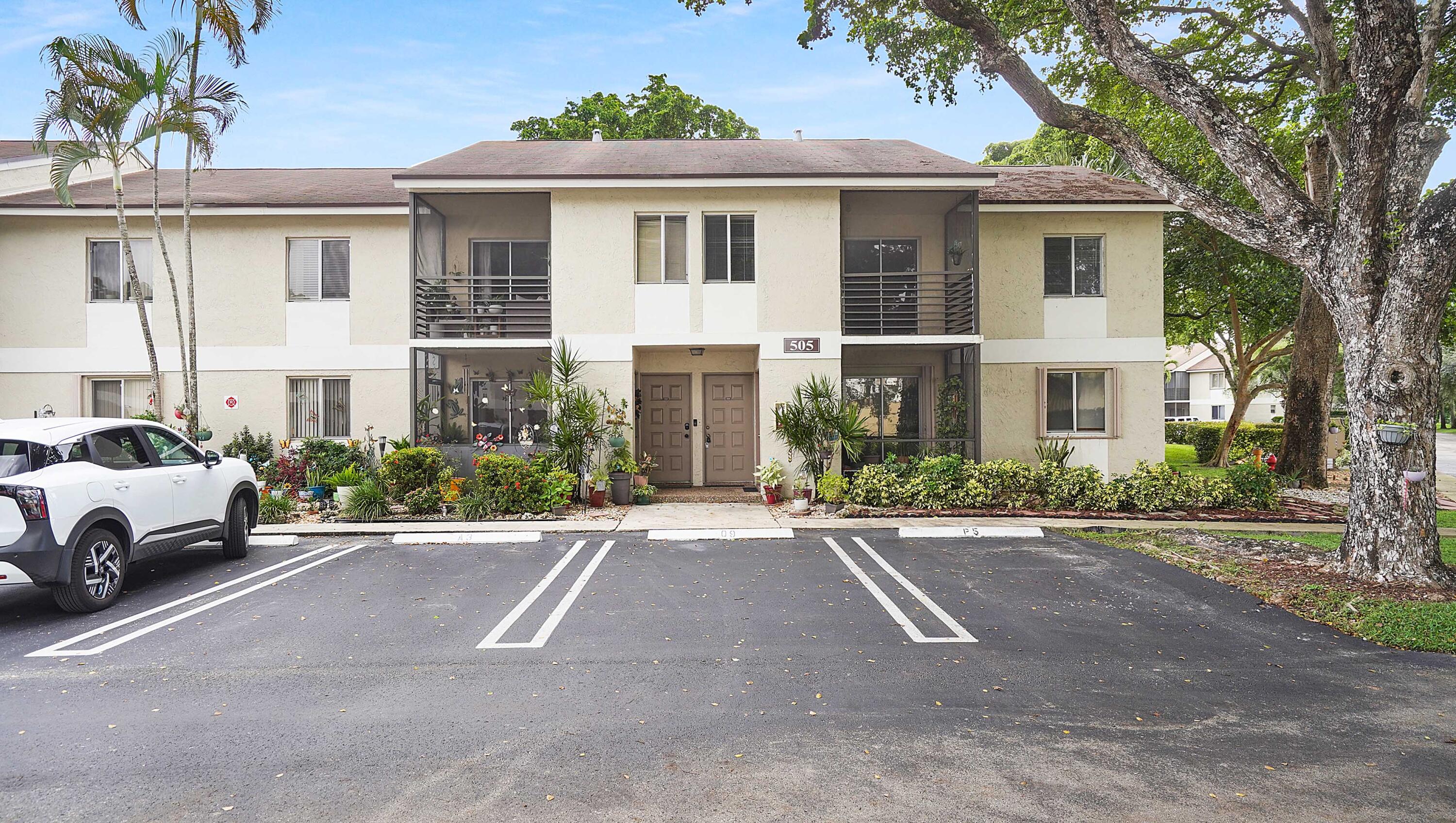 505 Gardens Drive 204 — photo