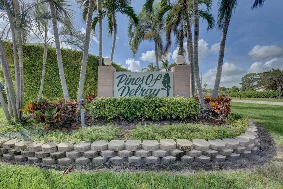1160 Mahogany Way 103 — photo