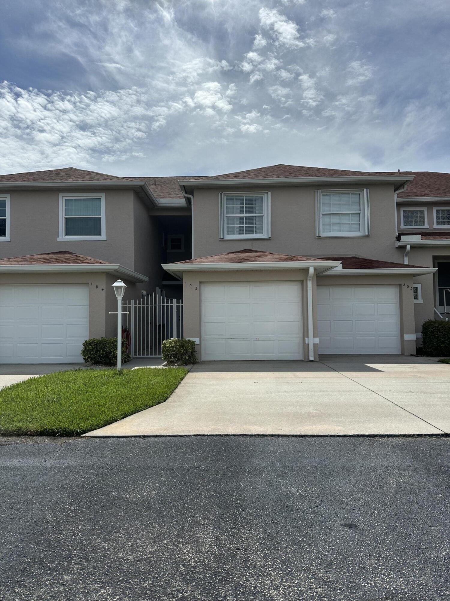 255 Grand Royale Circle 105 — photo
