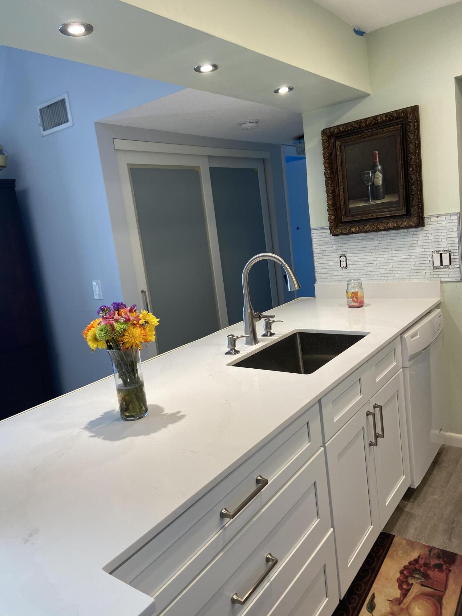 13791 Oneida Drive H3 — photo