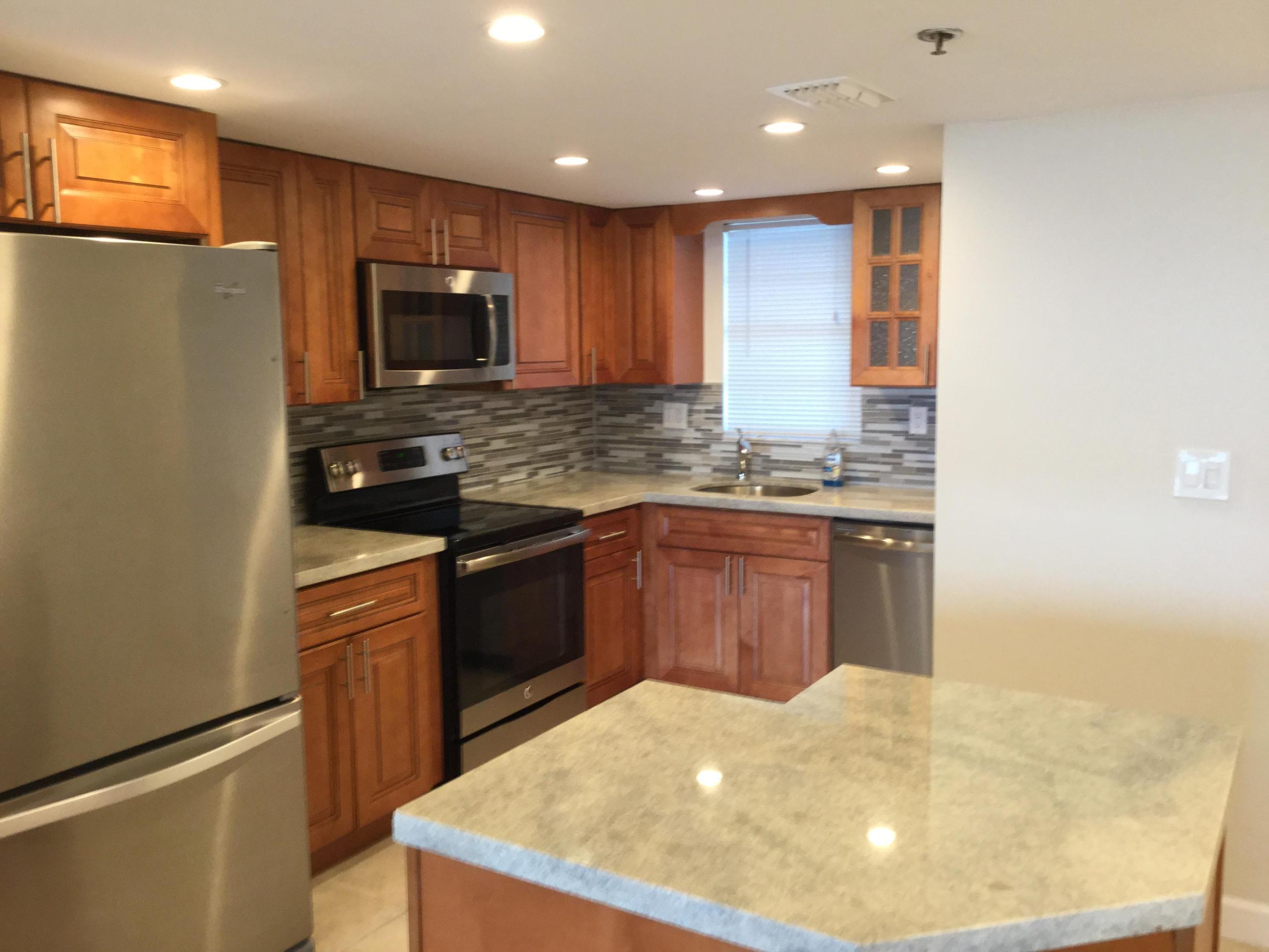 3001 W Rolling Hills Circle 709 — photo