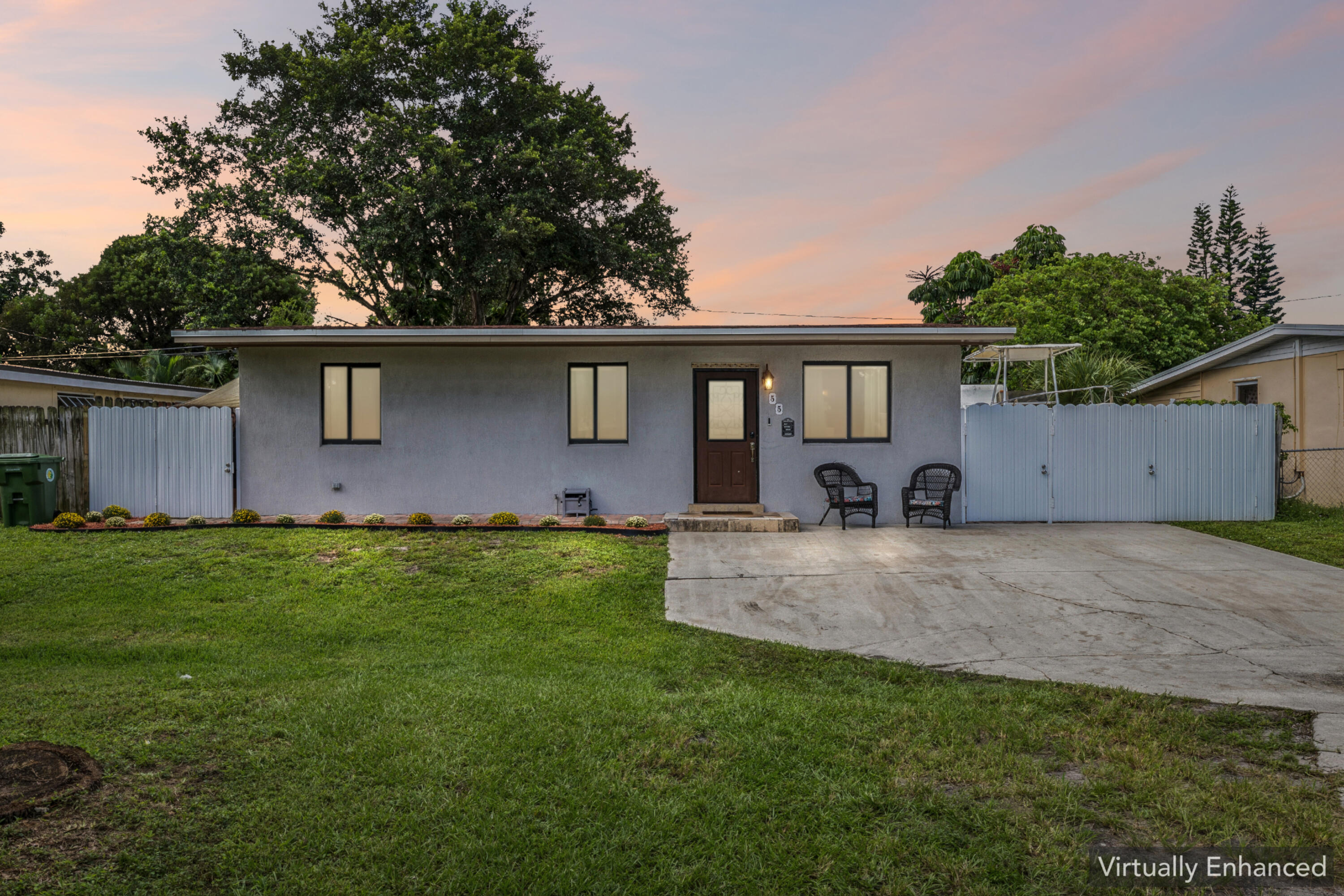 55 Davis Road — photo