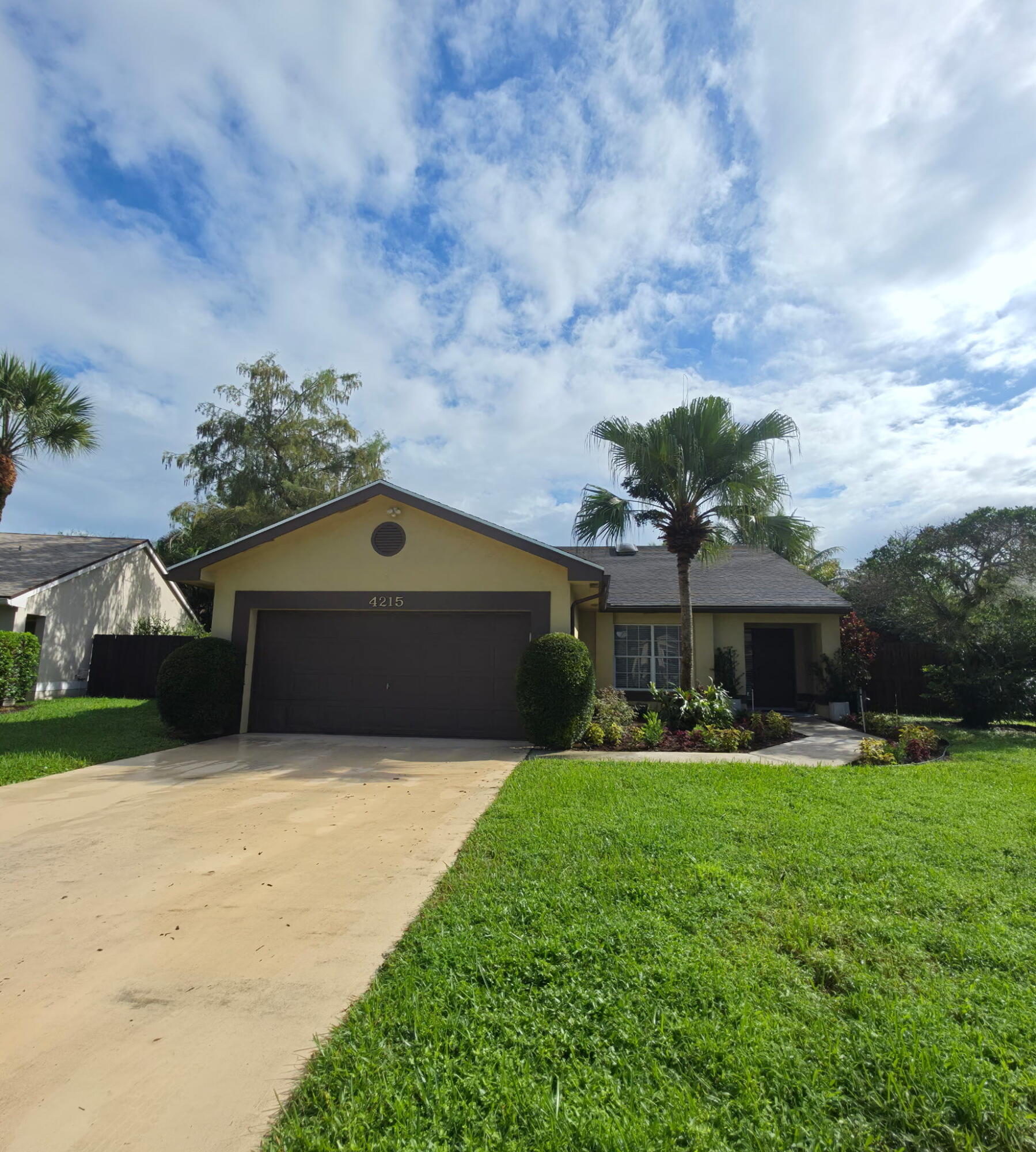 4215 Green Forest Way — photo