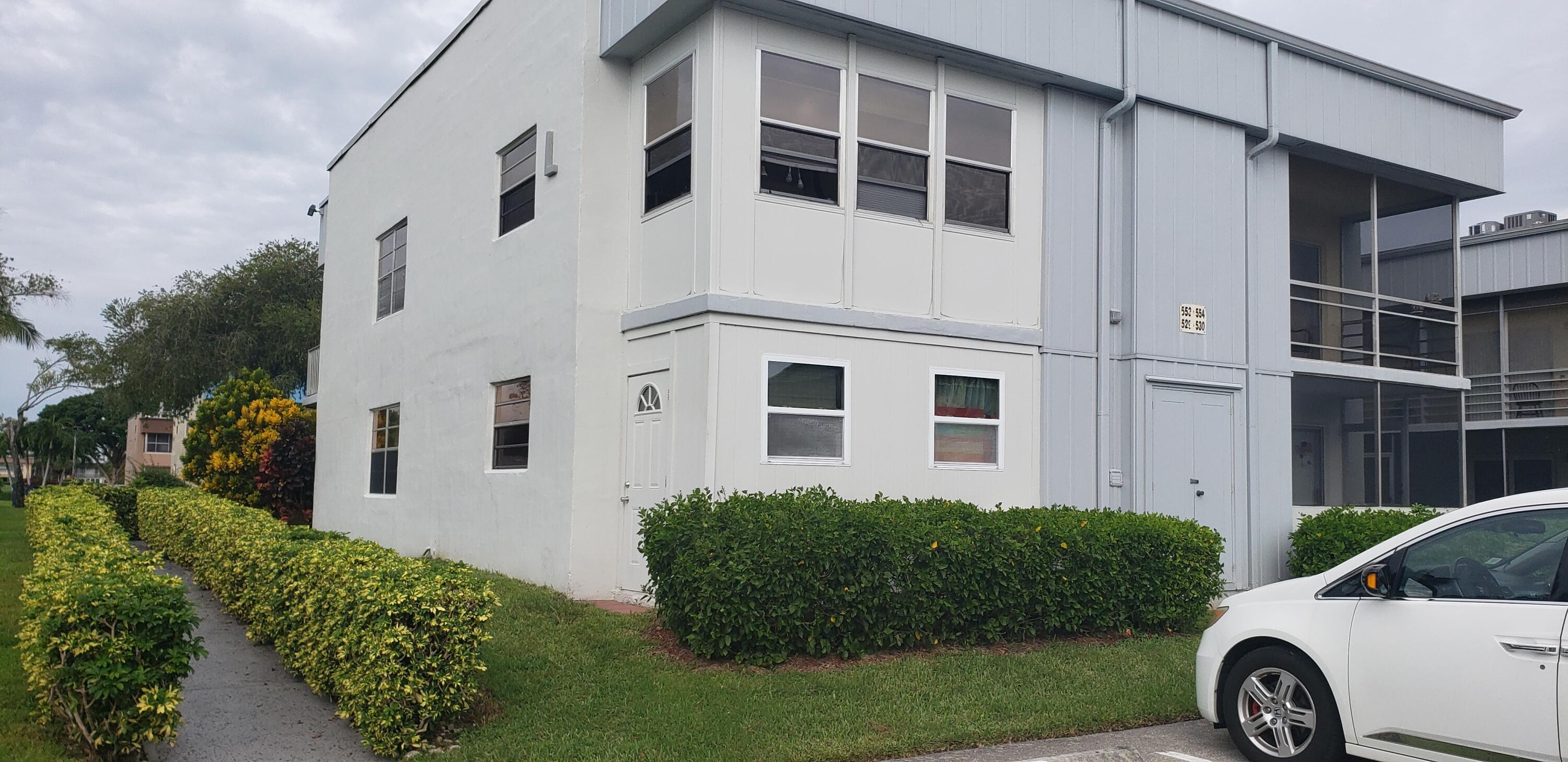 529 Burgundy L — photo