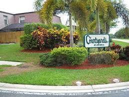 7697 Courtyard Run W — photo