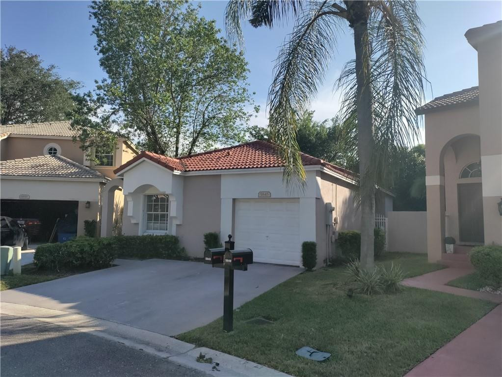 5845 Eagle Cay Circle — photo