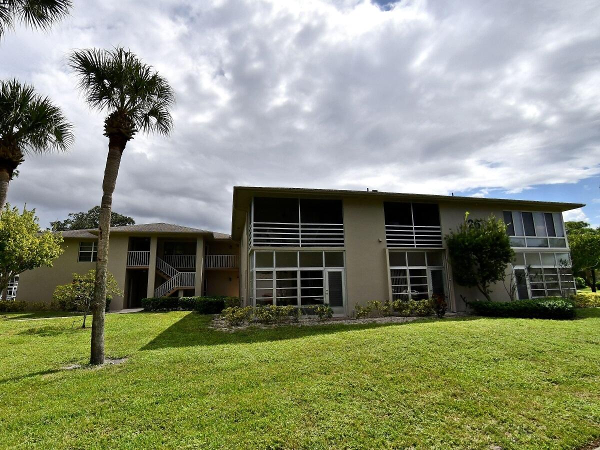 26 Lake Vista Trail 105 — photo