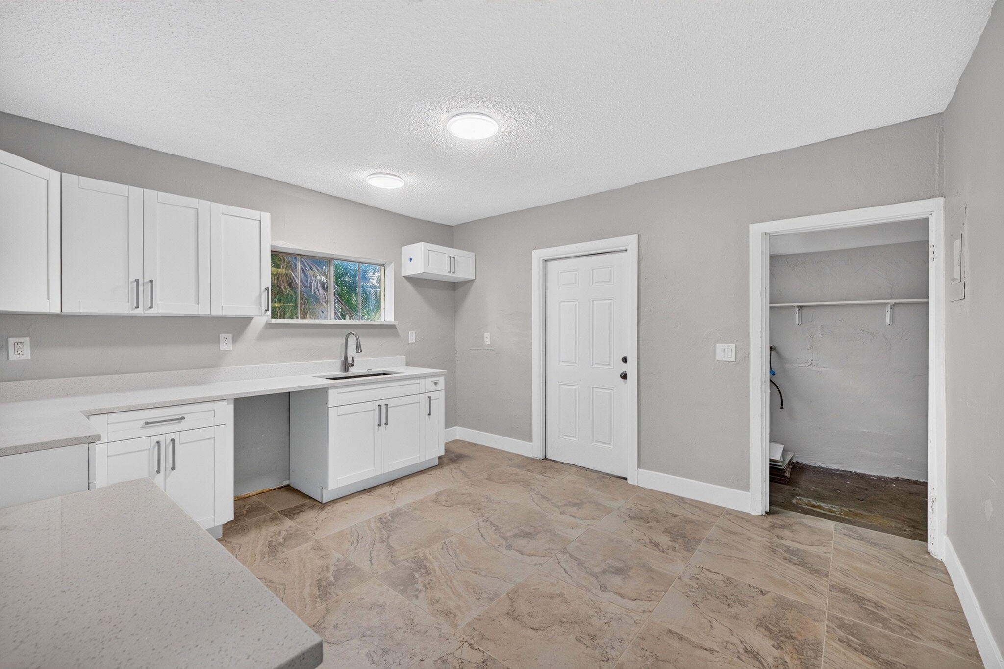 2731 NW 6th Court — photo