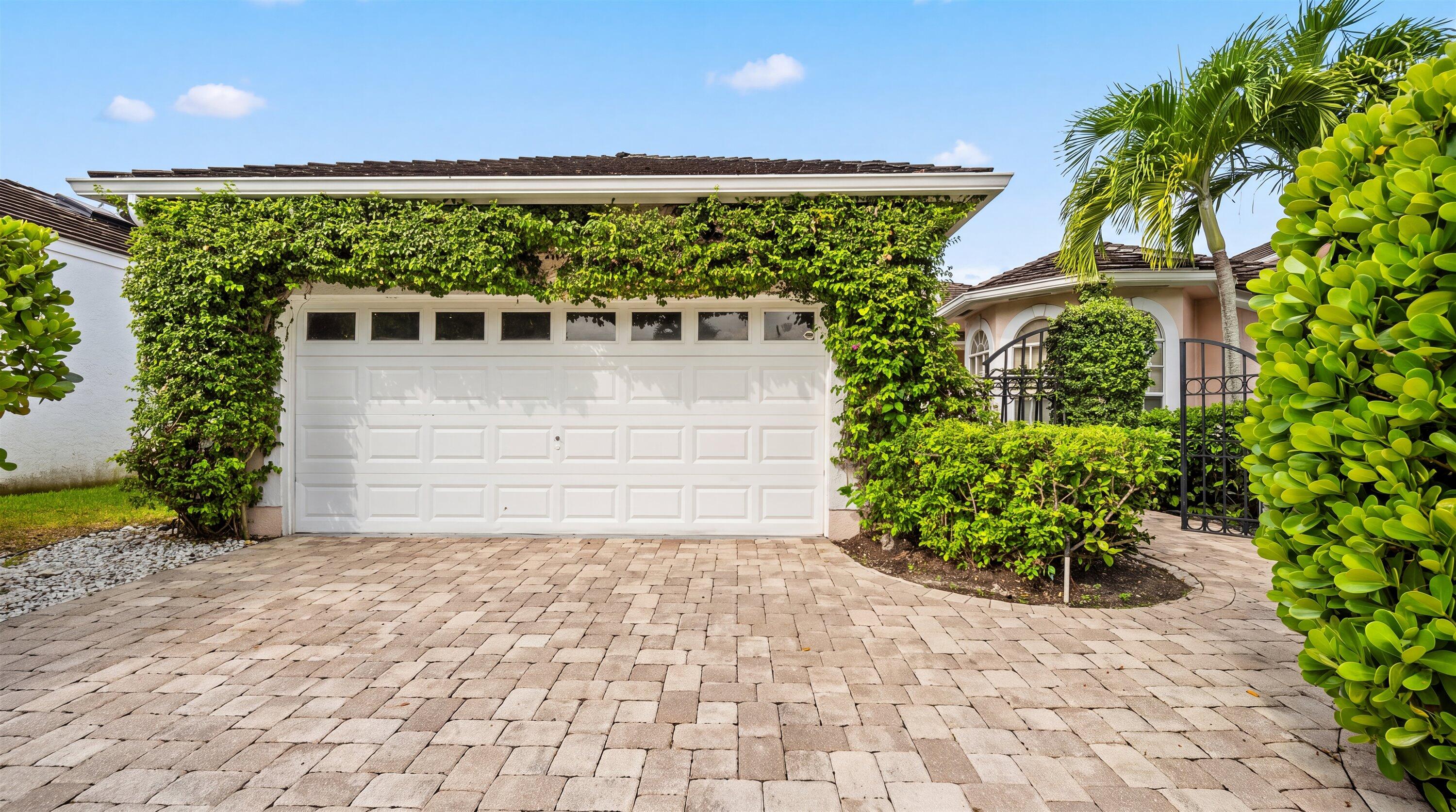 2443 Muir Circle — photo