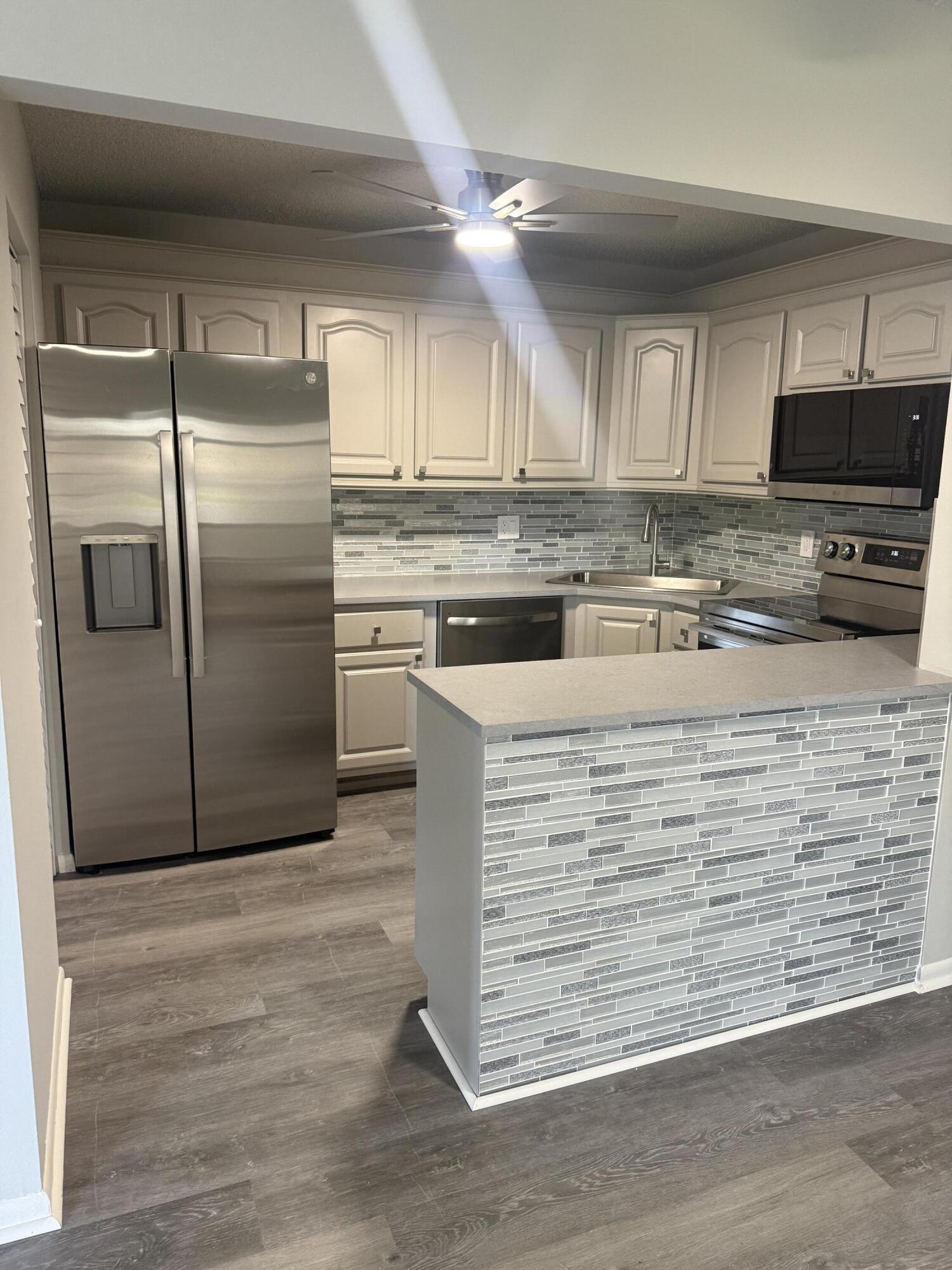 302 Knotty Pine Circle a-1 — photo
