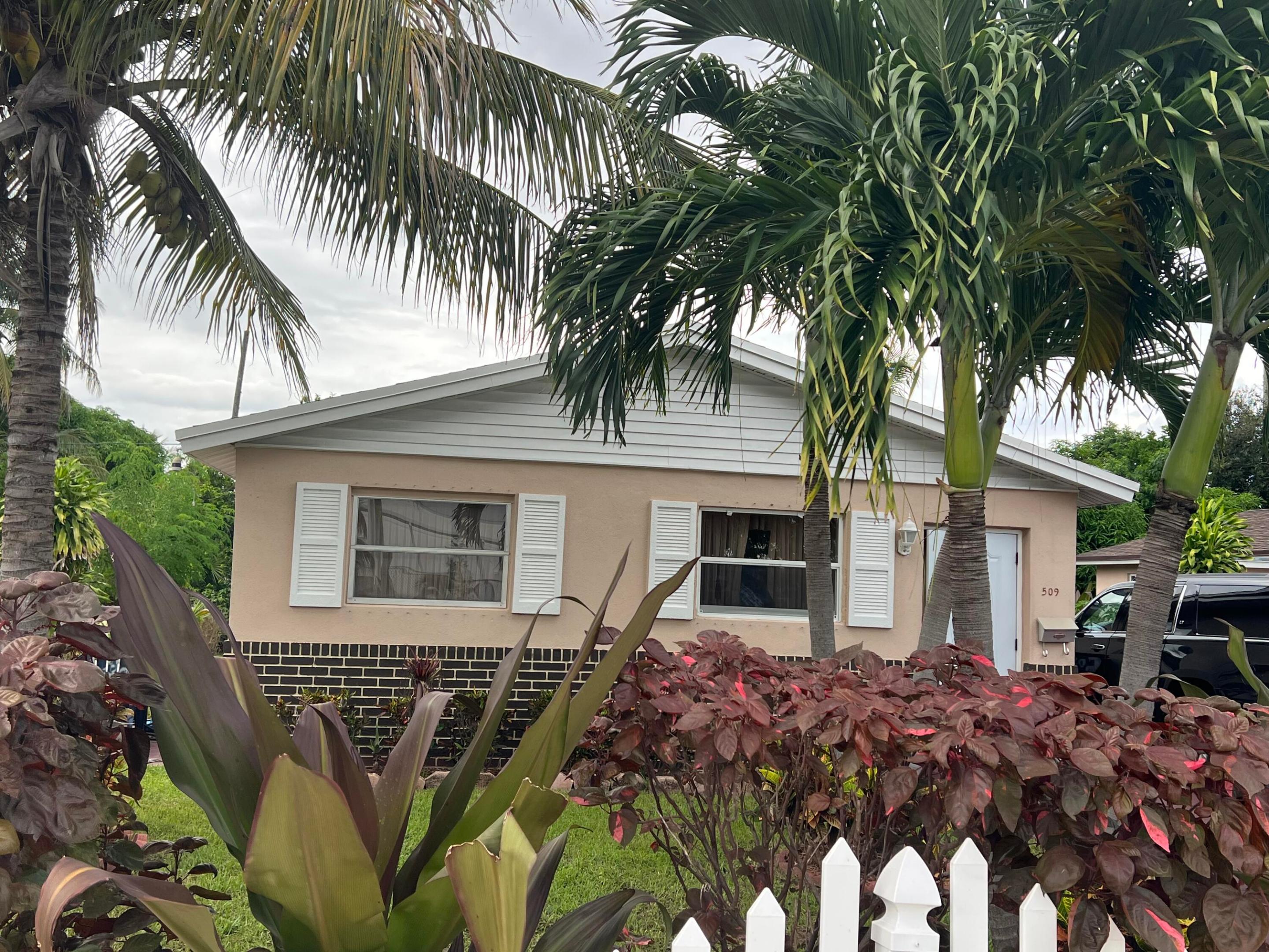 509 SW 10th Street — photo
