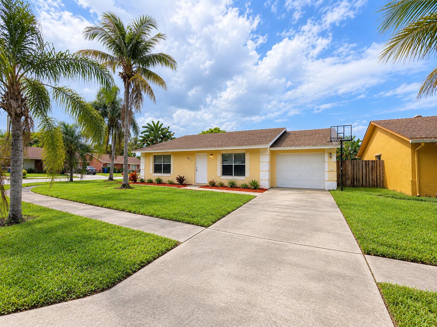 6117 Blue Grass Circle — photo