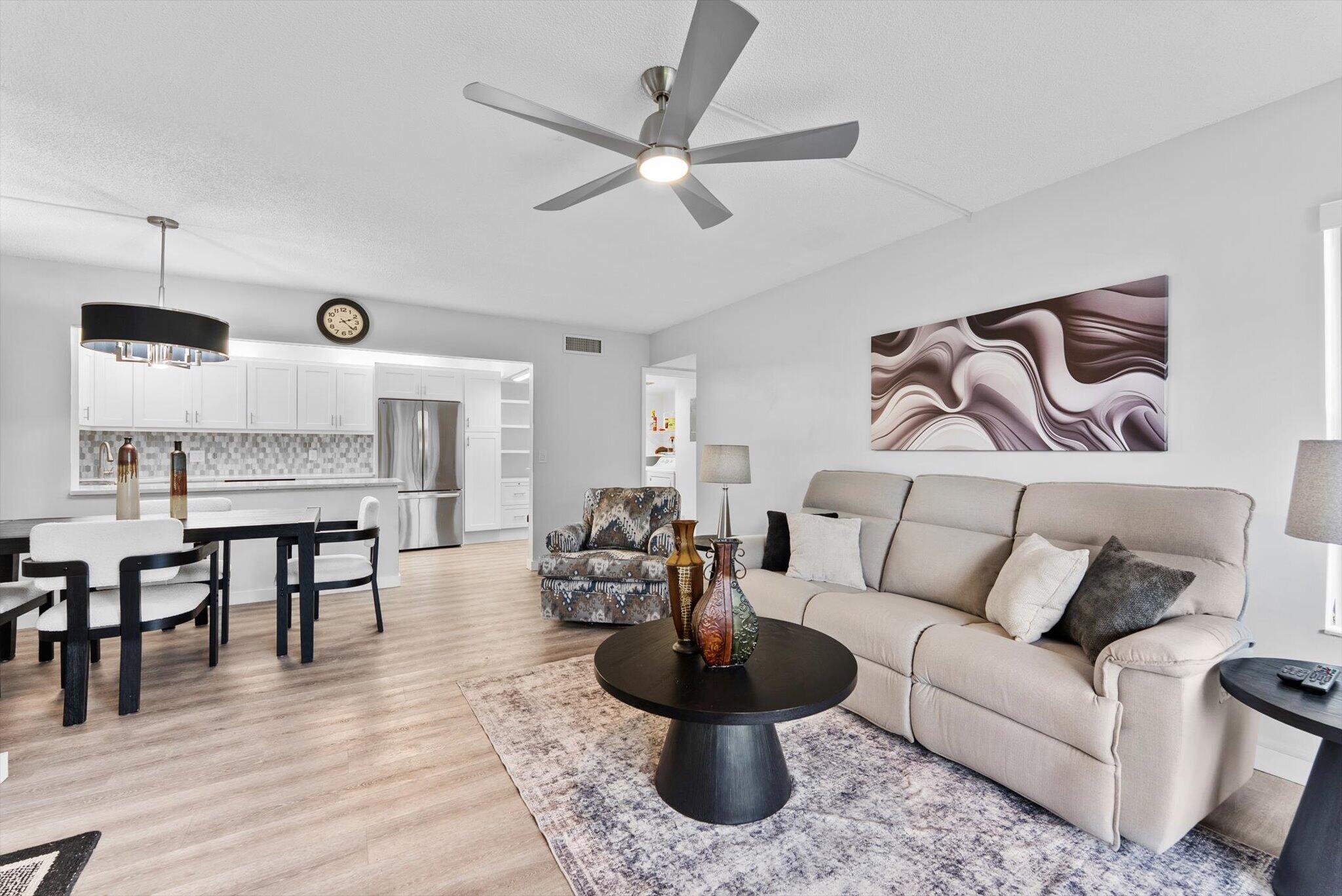 722 Sunny Pine Way F1 — photo