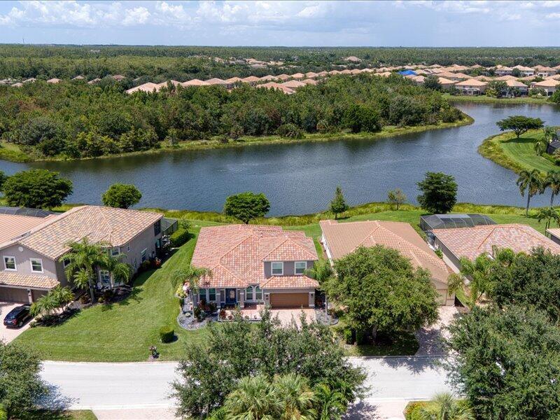 20458 Torre Del Lago Street — photo