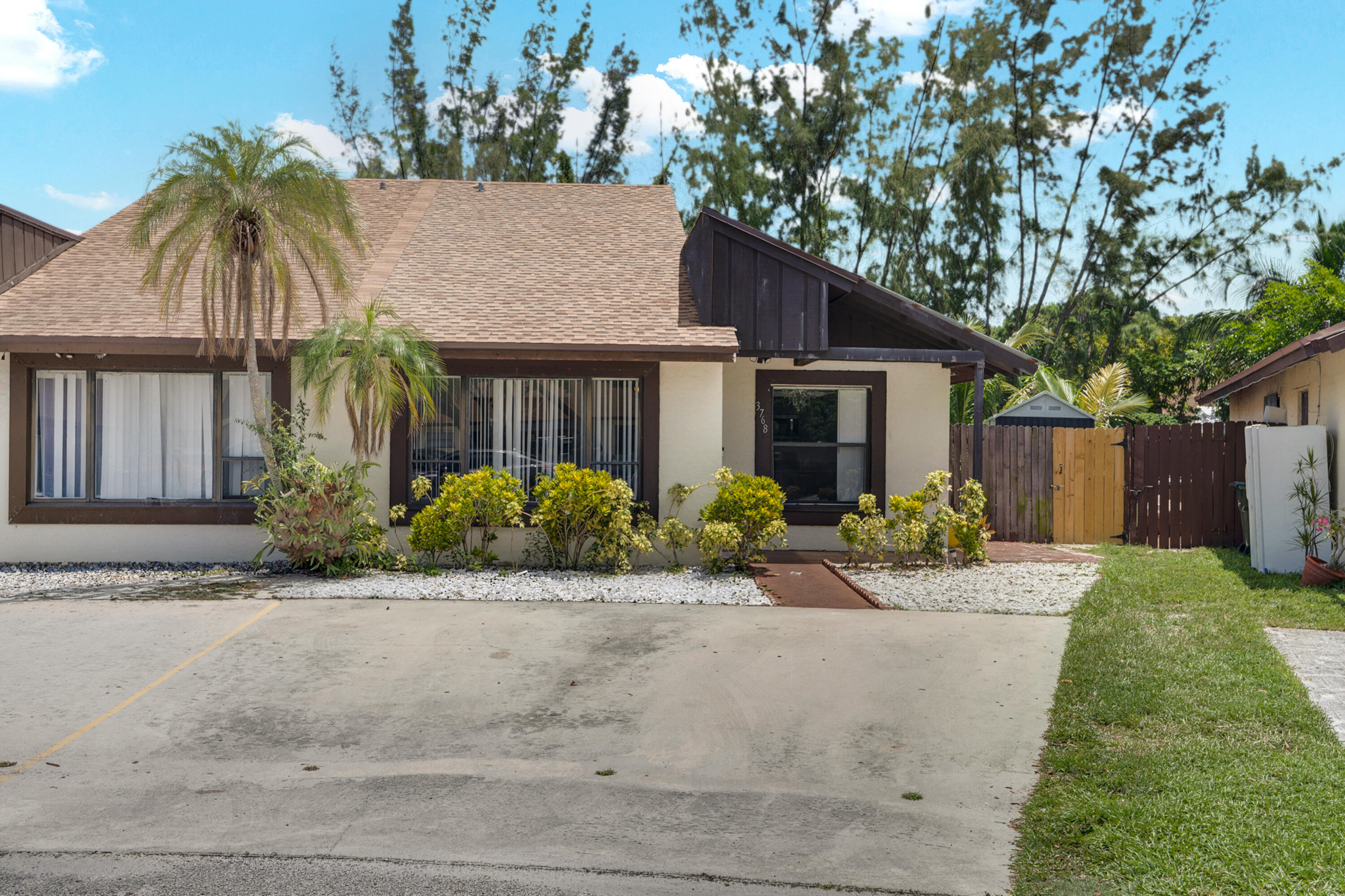3768 Mil Lake Court — photo