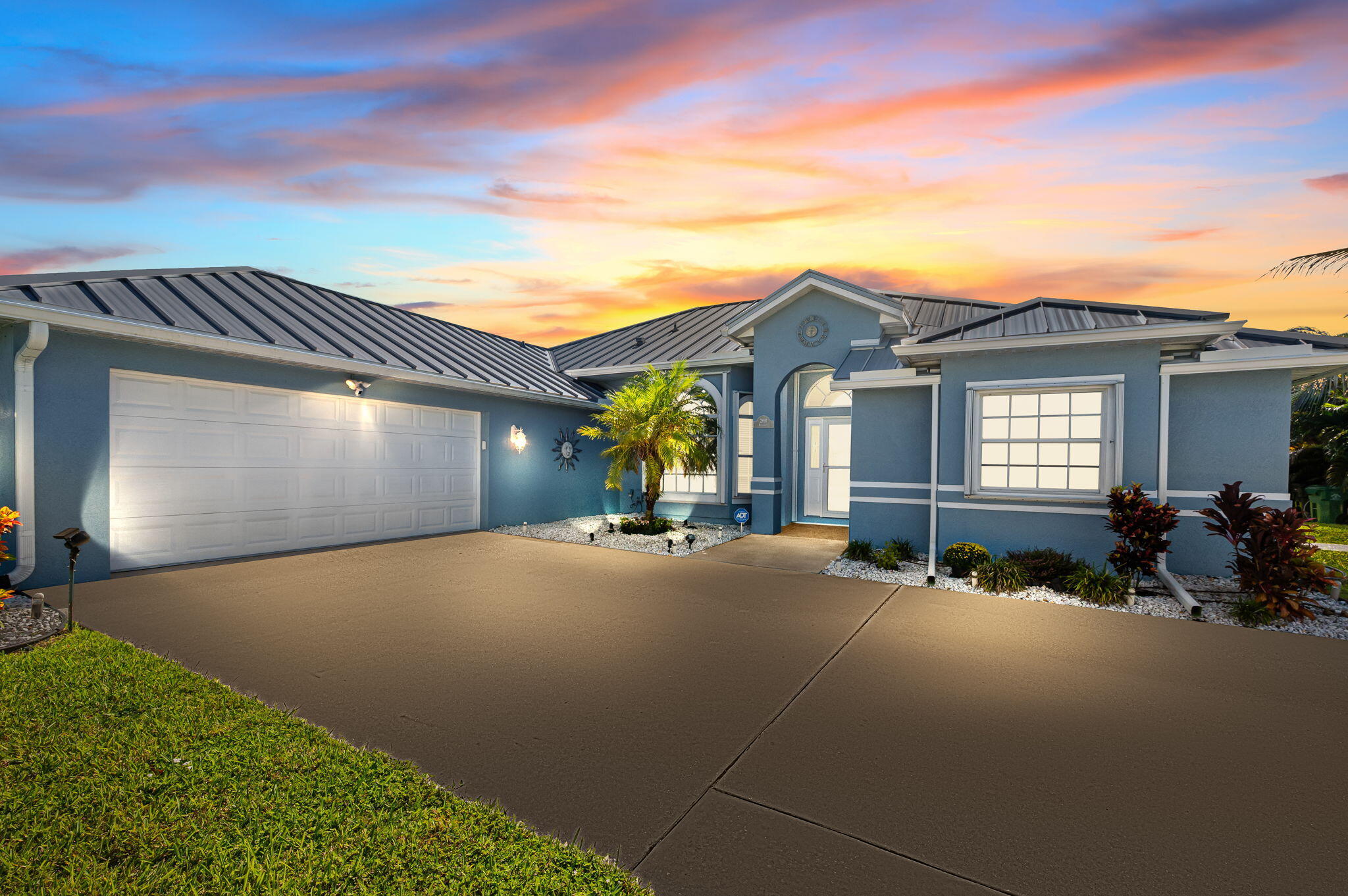 2891 SE Buccaneer Circle — photo