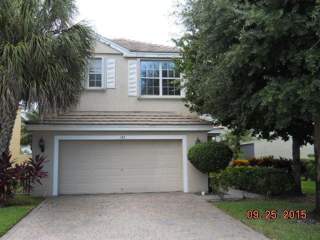 147 Kensington Way — photo