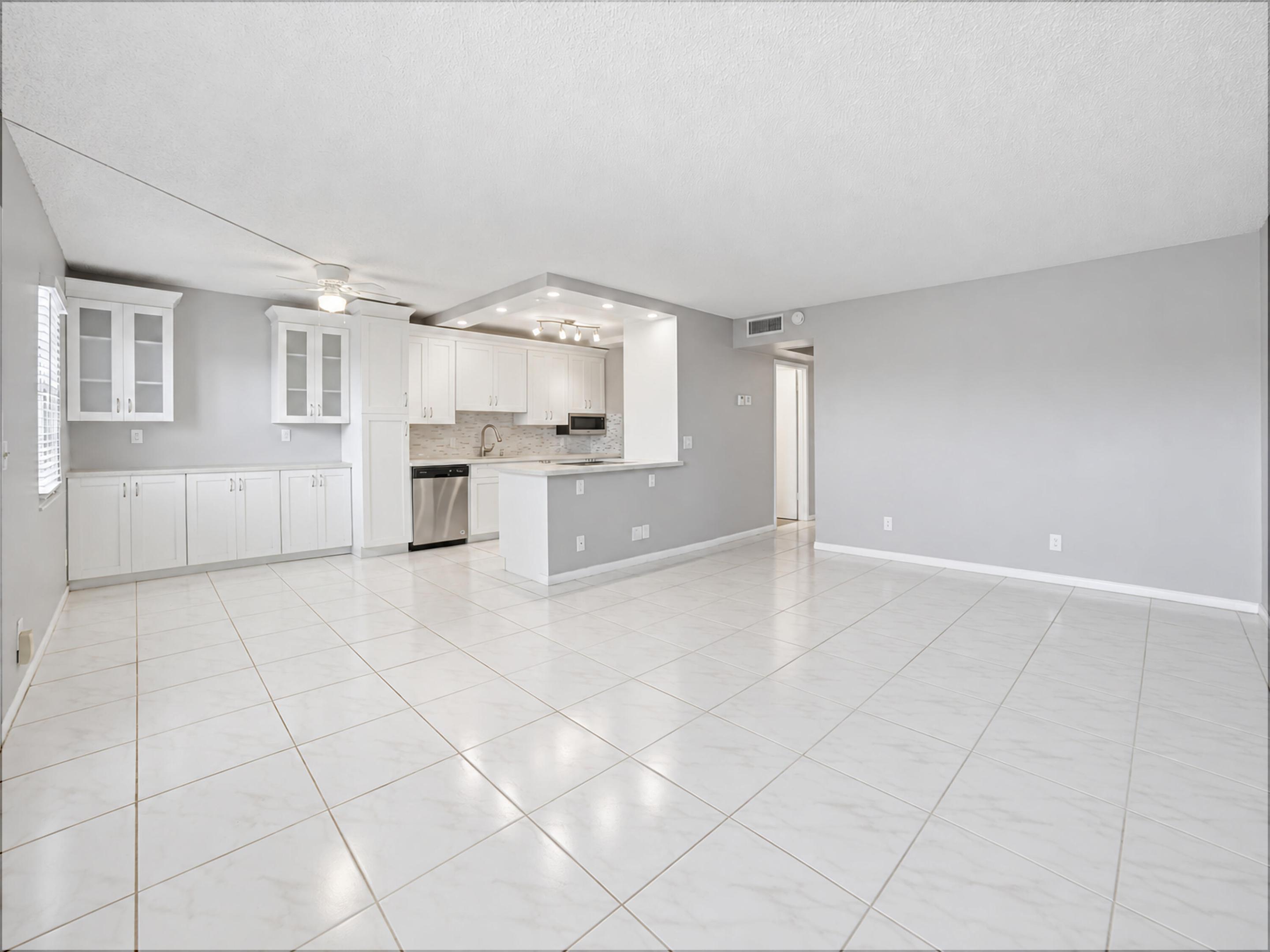 3002 Exeter A, Boca Raton, FL 33434 — photo 2