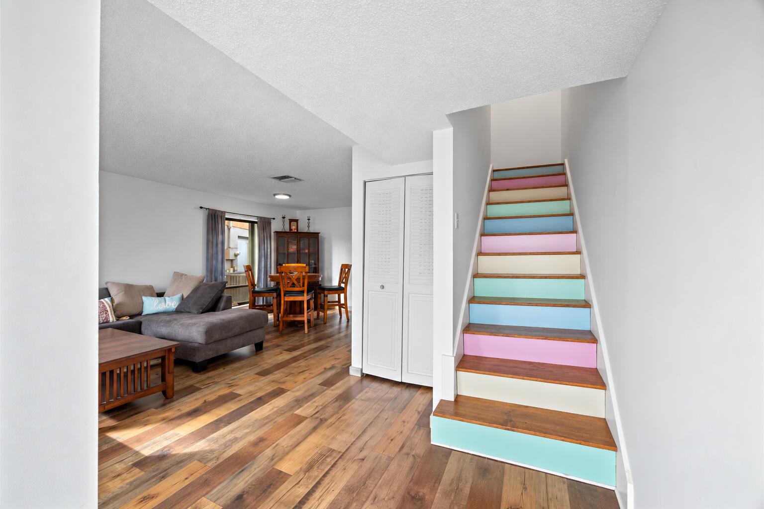 310 Sandtree Drive — photo
