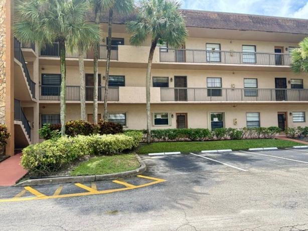 6095 N Sabal Palm Boulevard 308 — photo