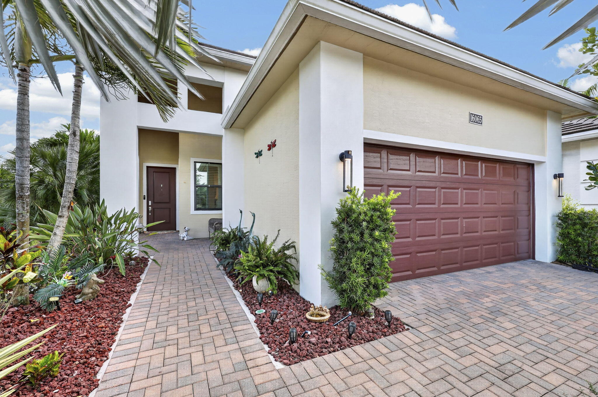 16065 Key Biscayne Lane — photo