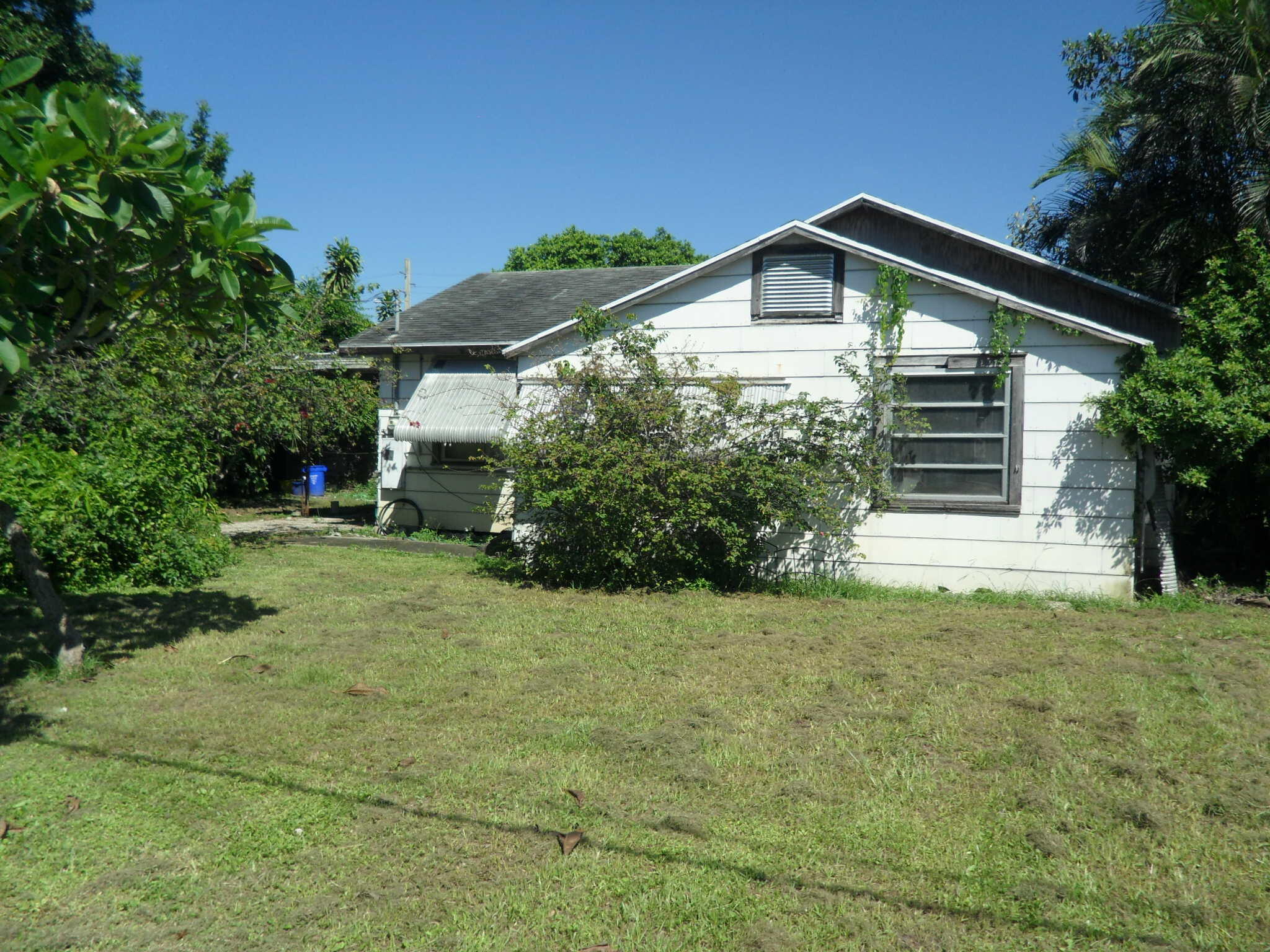 4639 Sunset Lane — photo