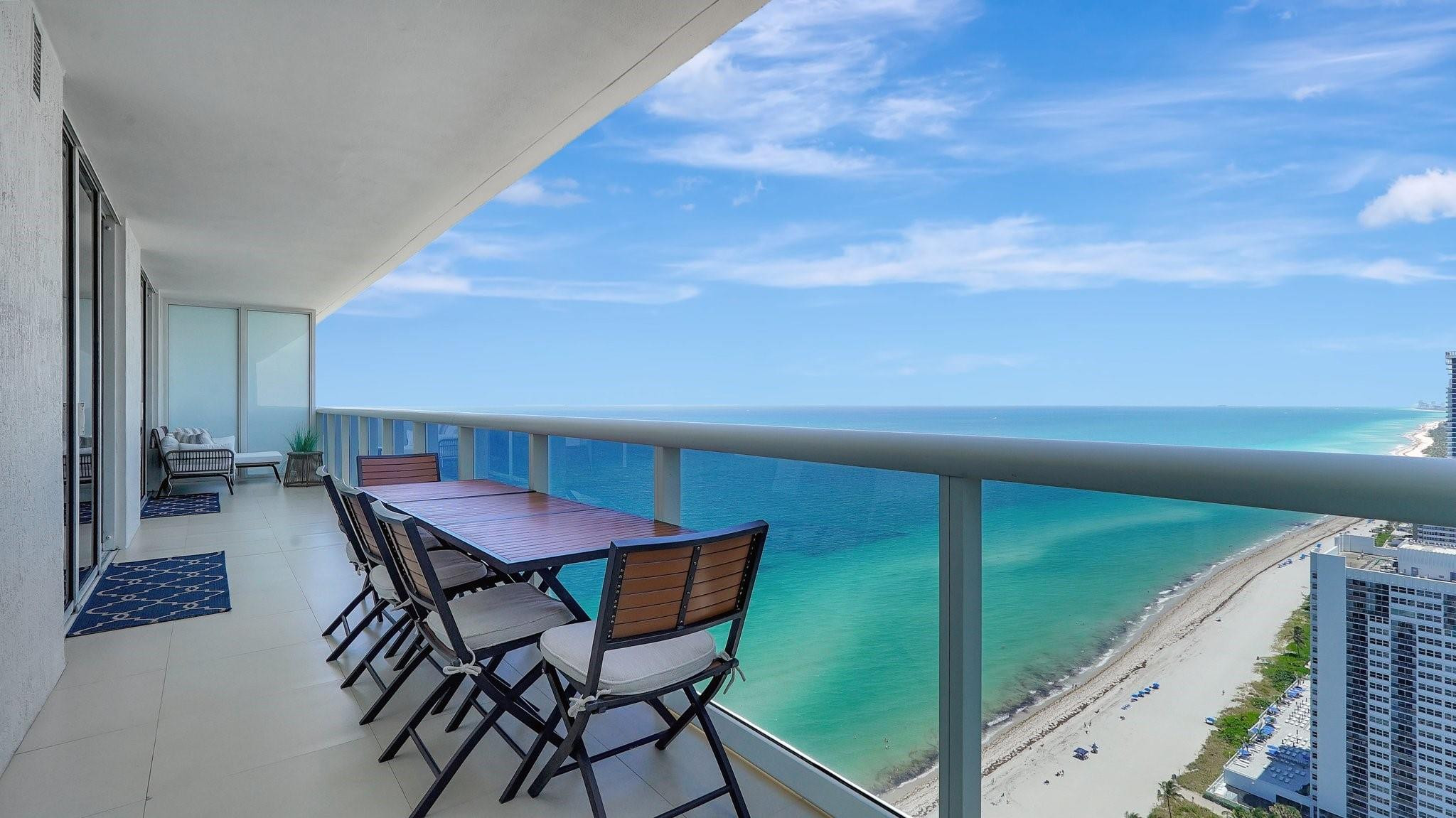 1830 S Ocean Drive 3703 — photo