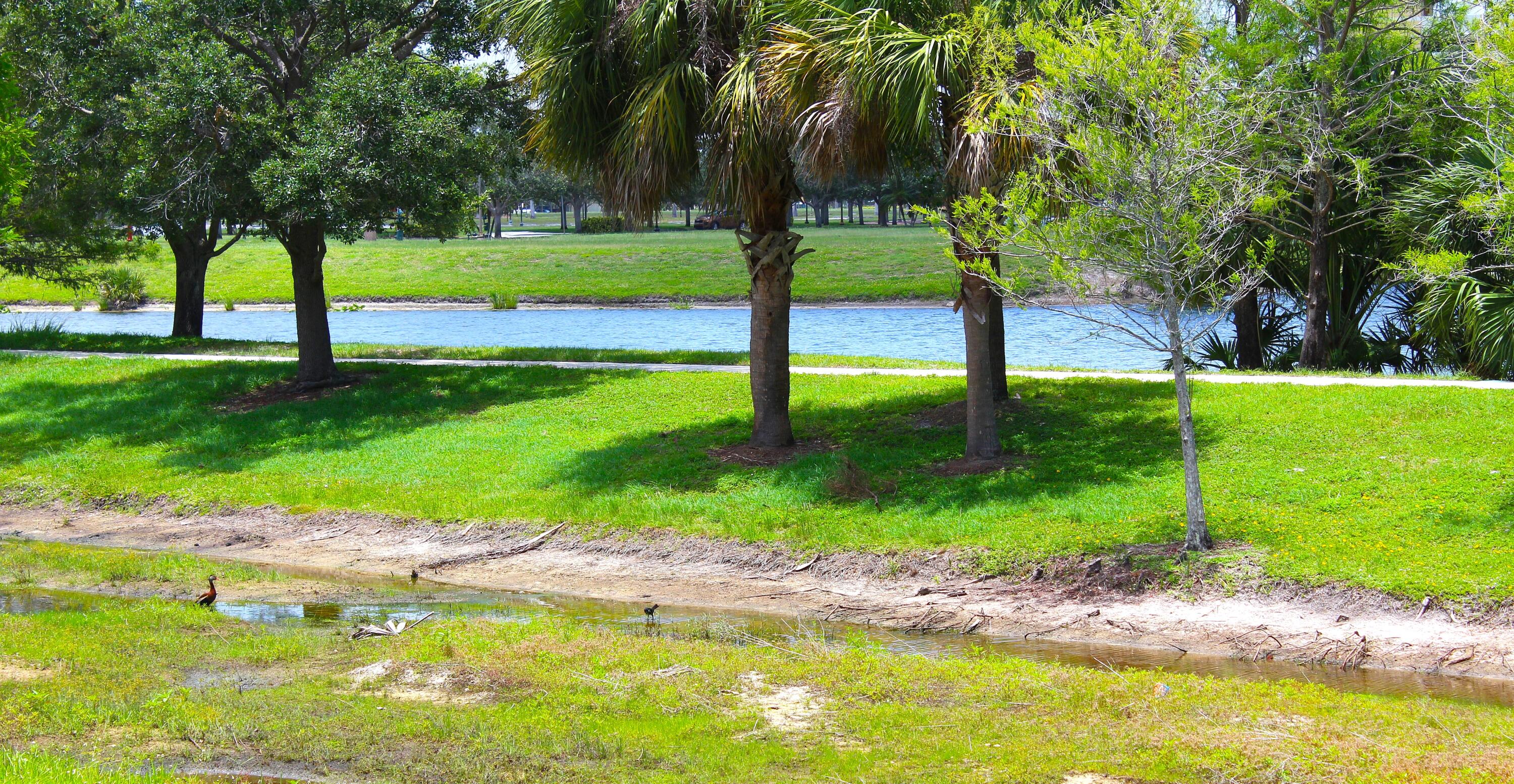 1500 SE Royal Green Circle 102 — photo