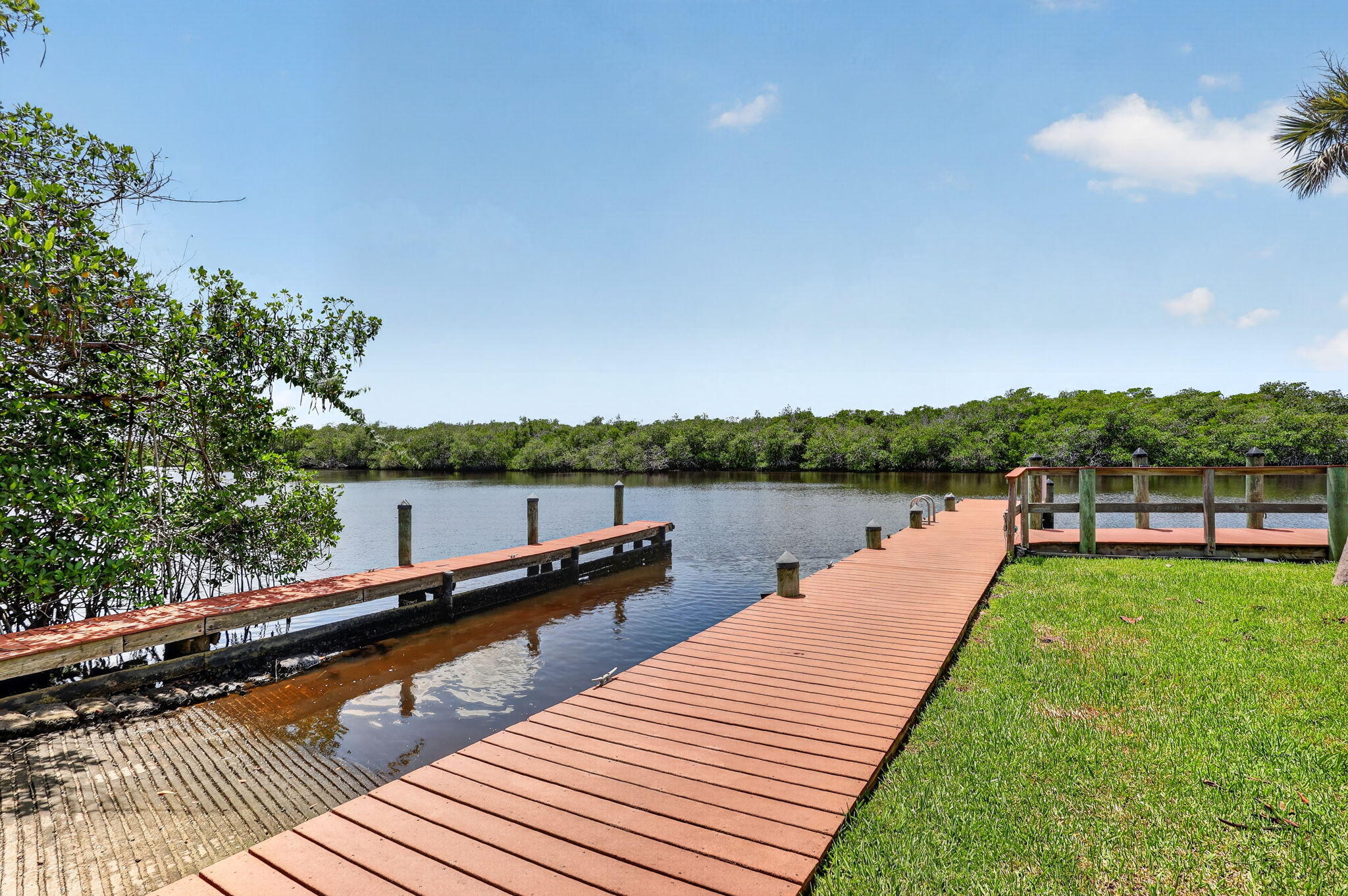 270 SW South River Drive 204 — photo