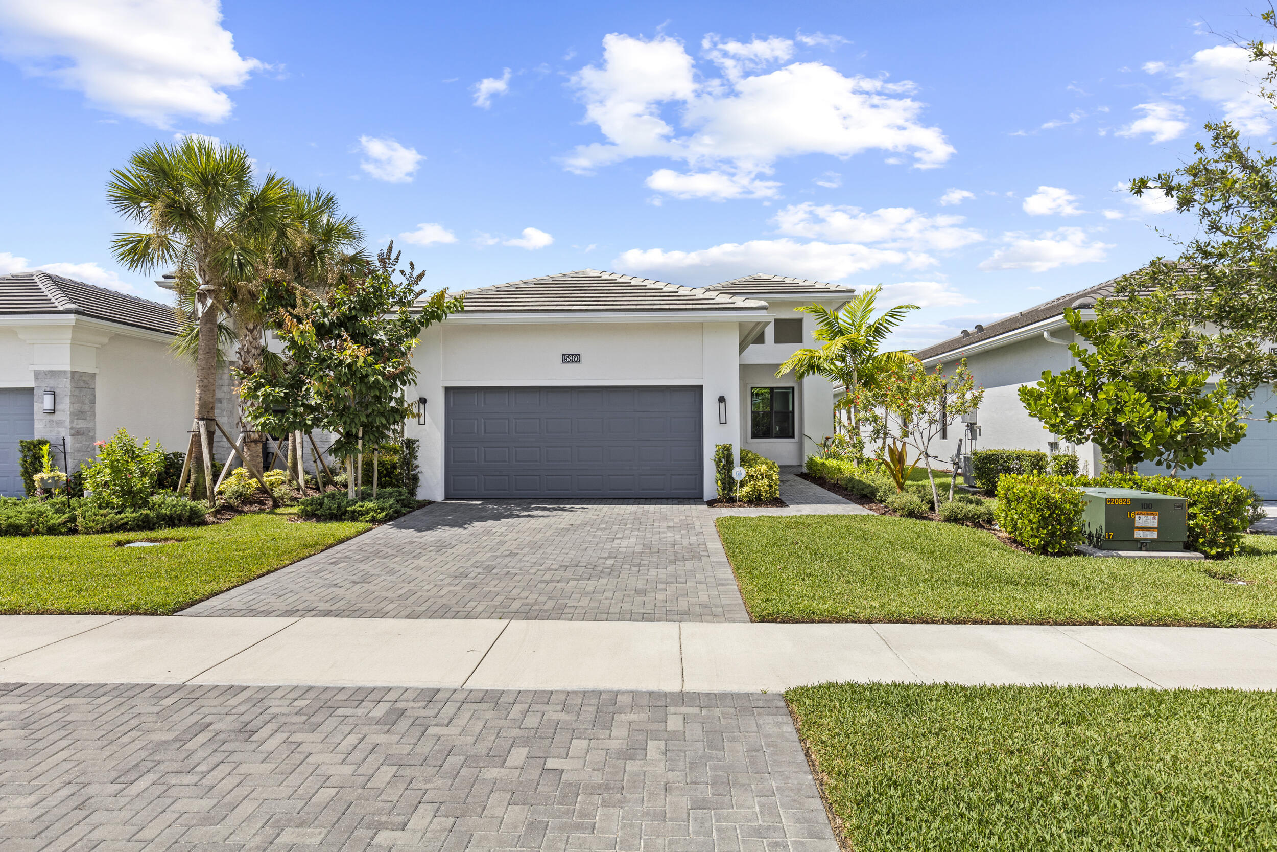 15860 Key Biscayne Lane — photo