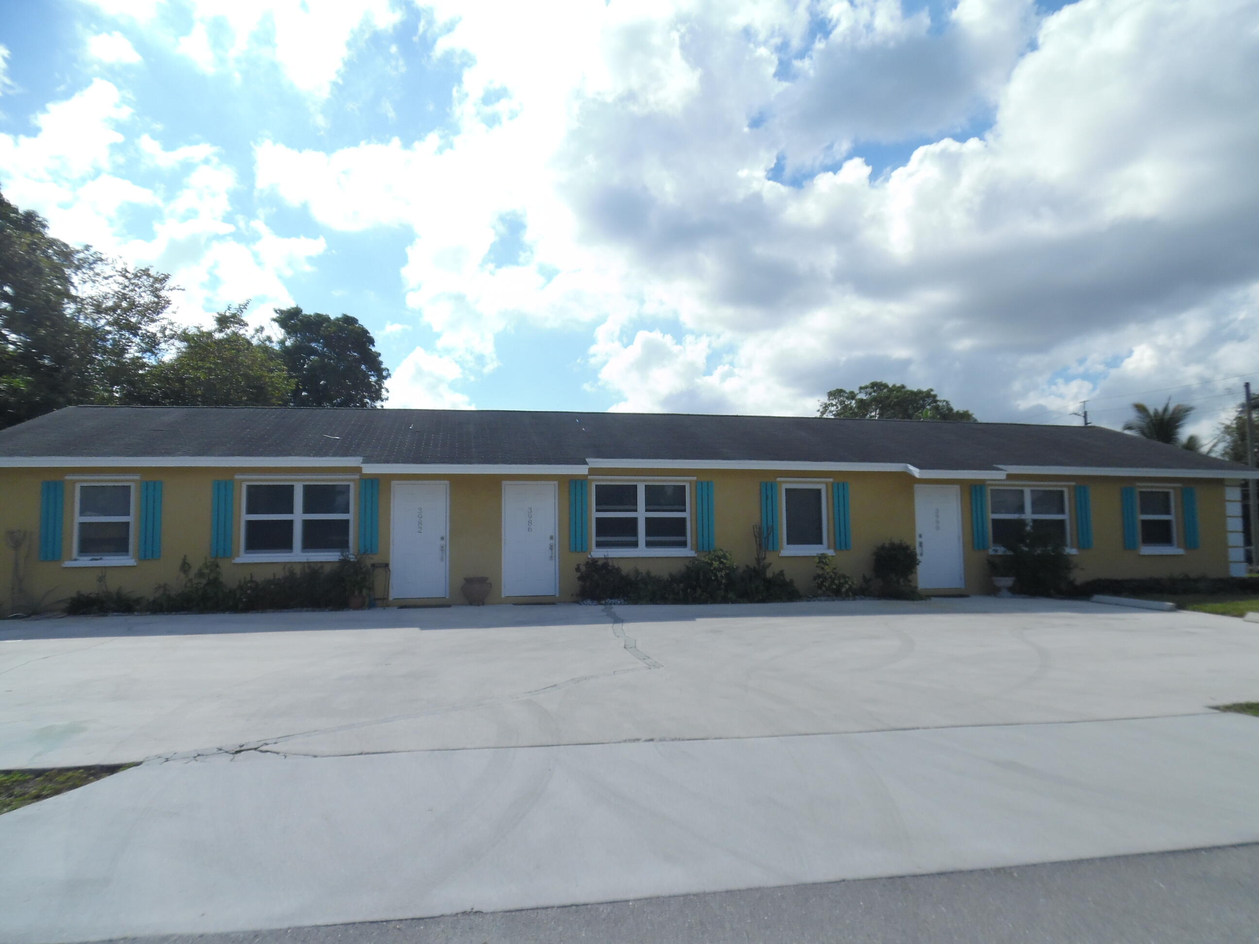 3986 Hernden Drive — photo