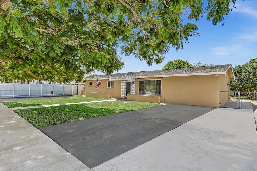 2624 SW 107th Court — photo