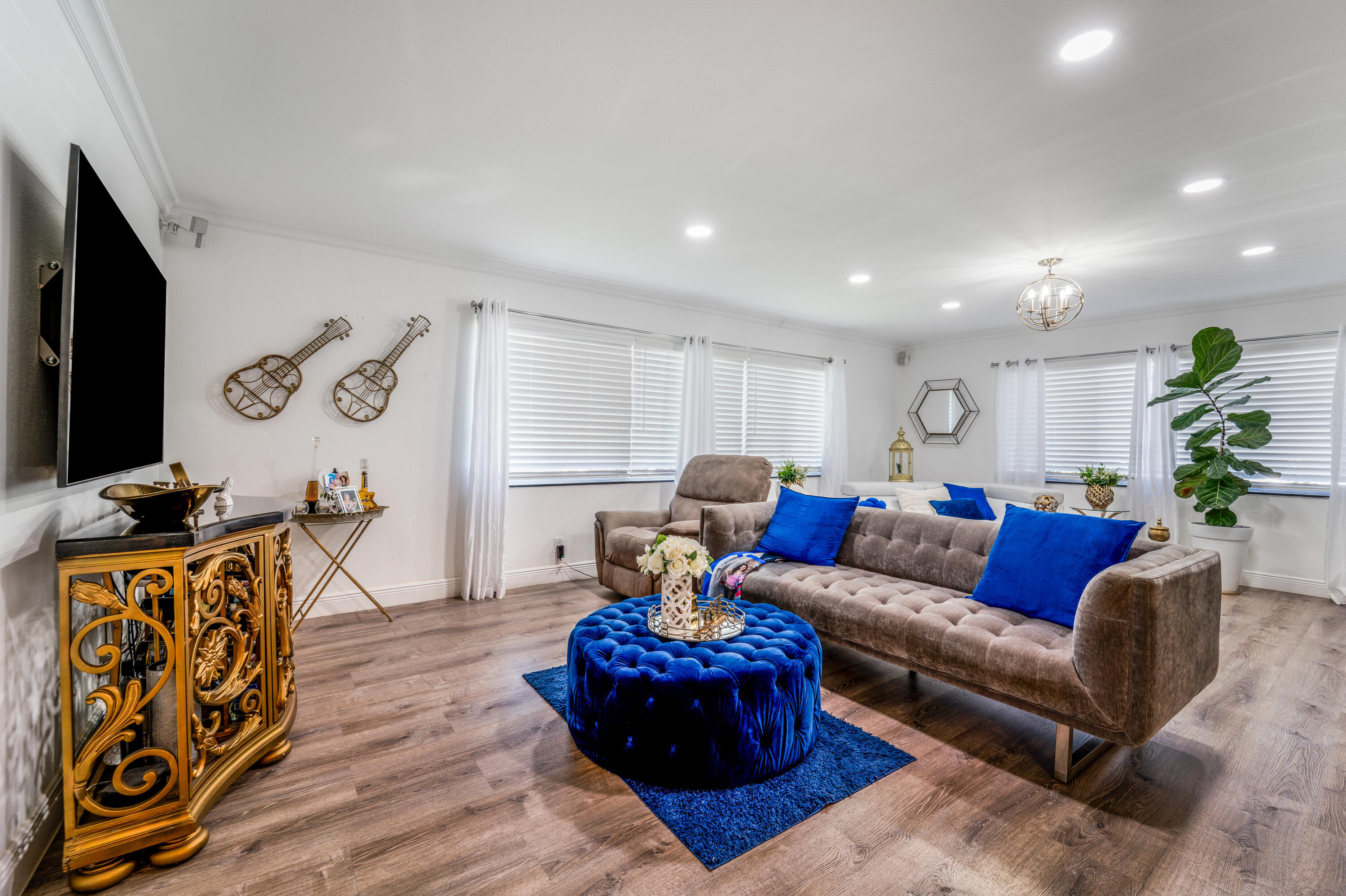 1040 Crystal Lake Drive Unit 3 — photo