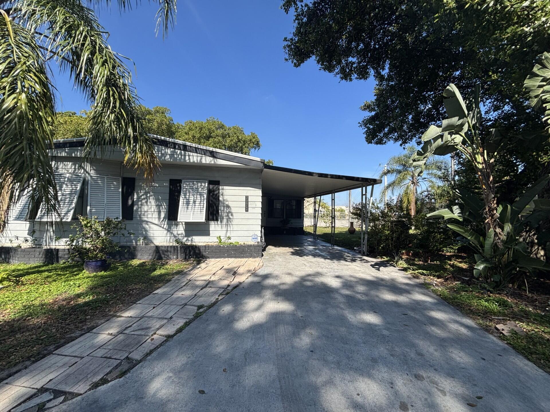 3271 Fairway Drive — photo