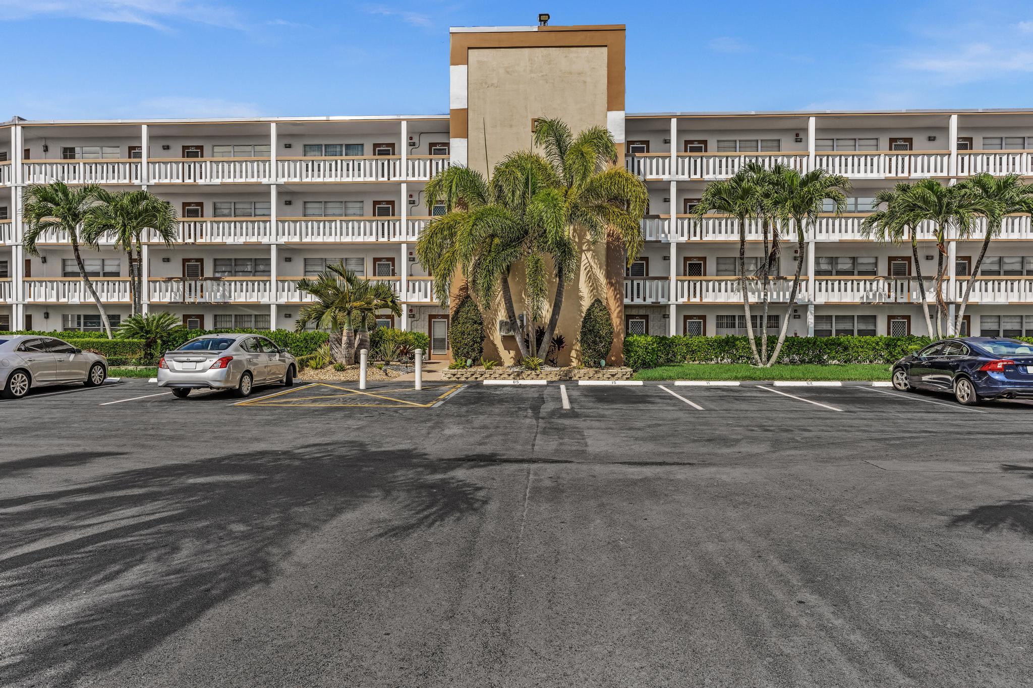 3076 Cornwall D, Boca Raton, FL 33434 — photo 2