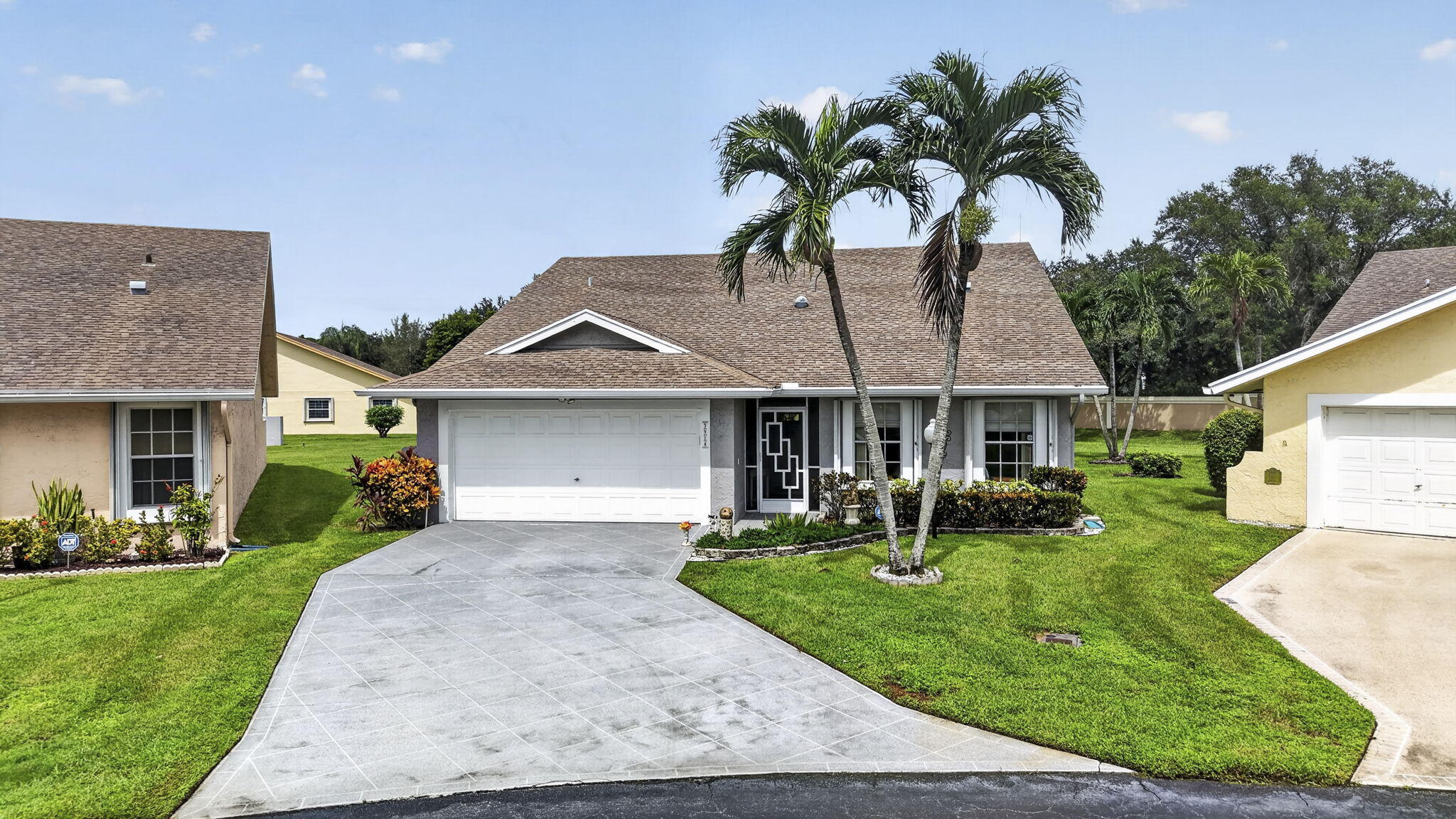 3914 Dafilee Circle — photo