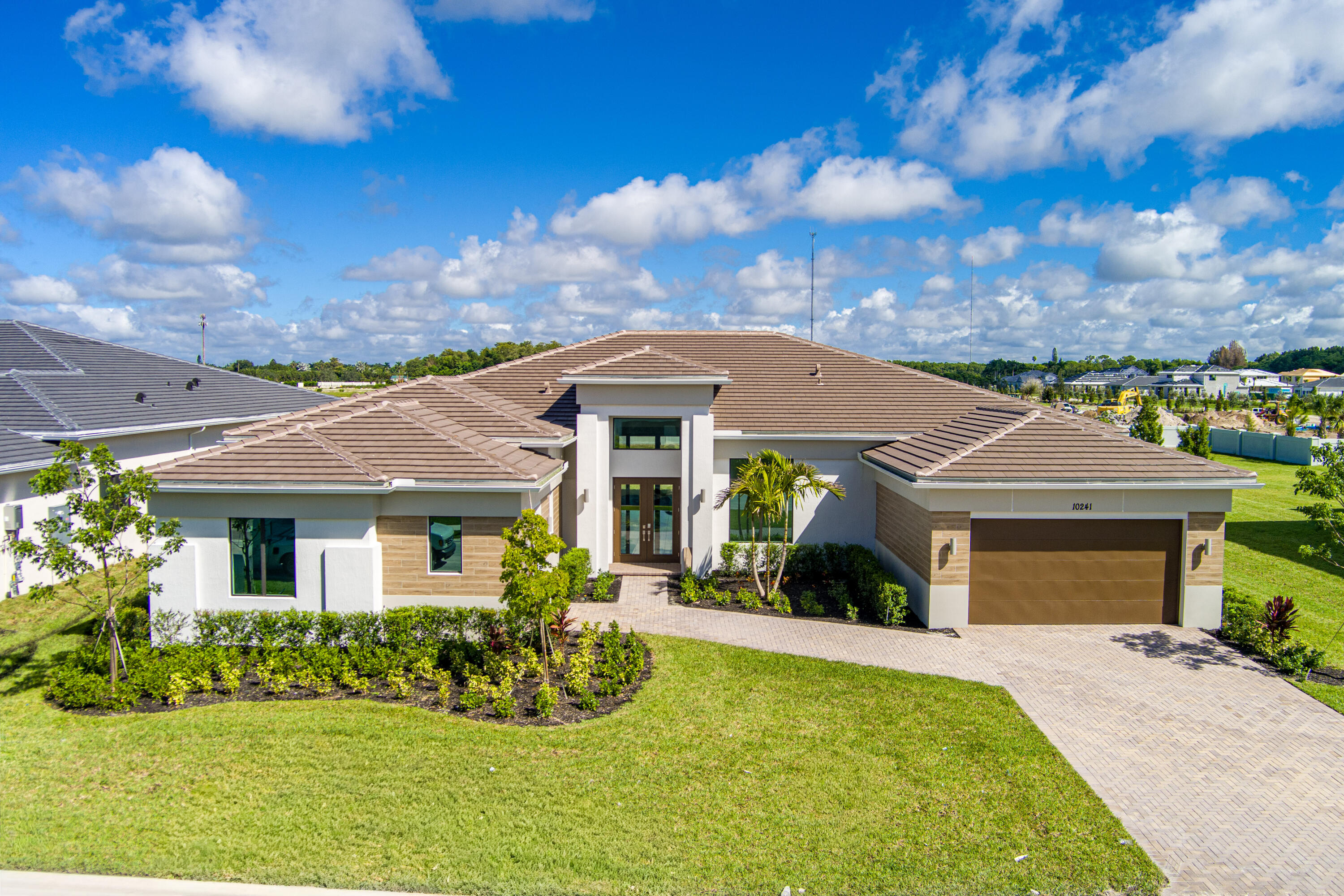 10241 Canter Creek Court — photo