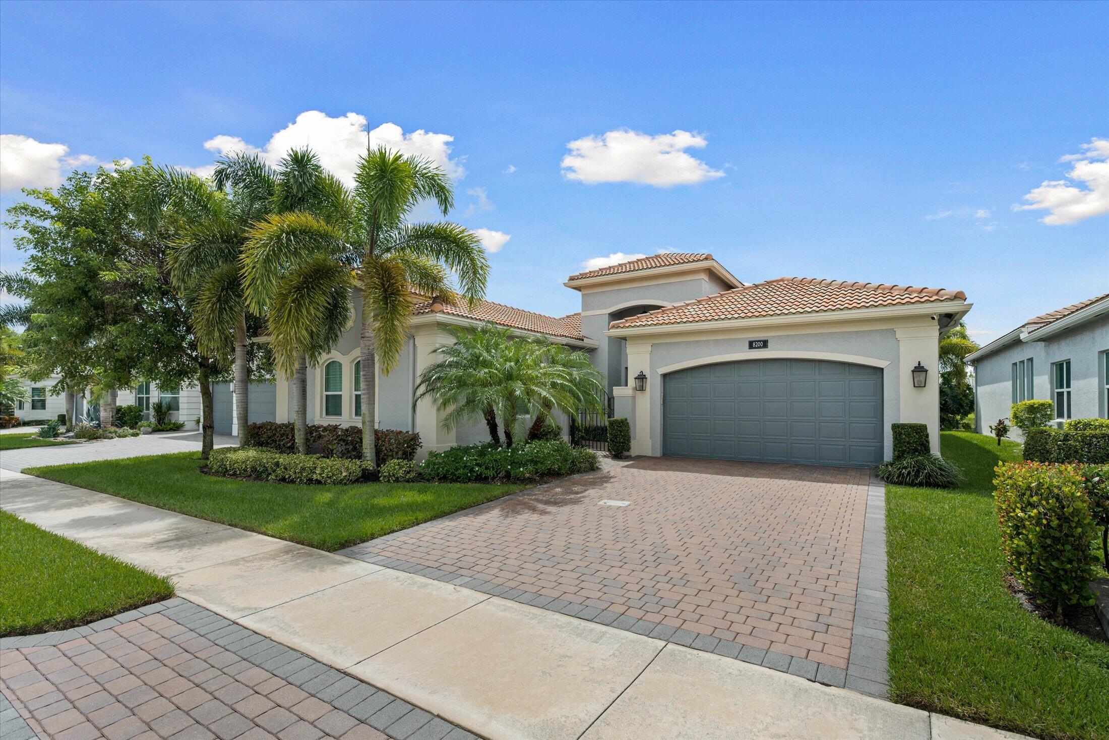 8200 Majestic Mountain Drive — photo