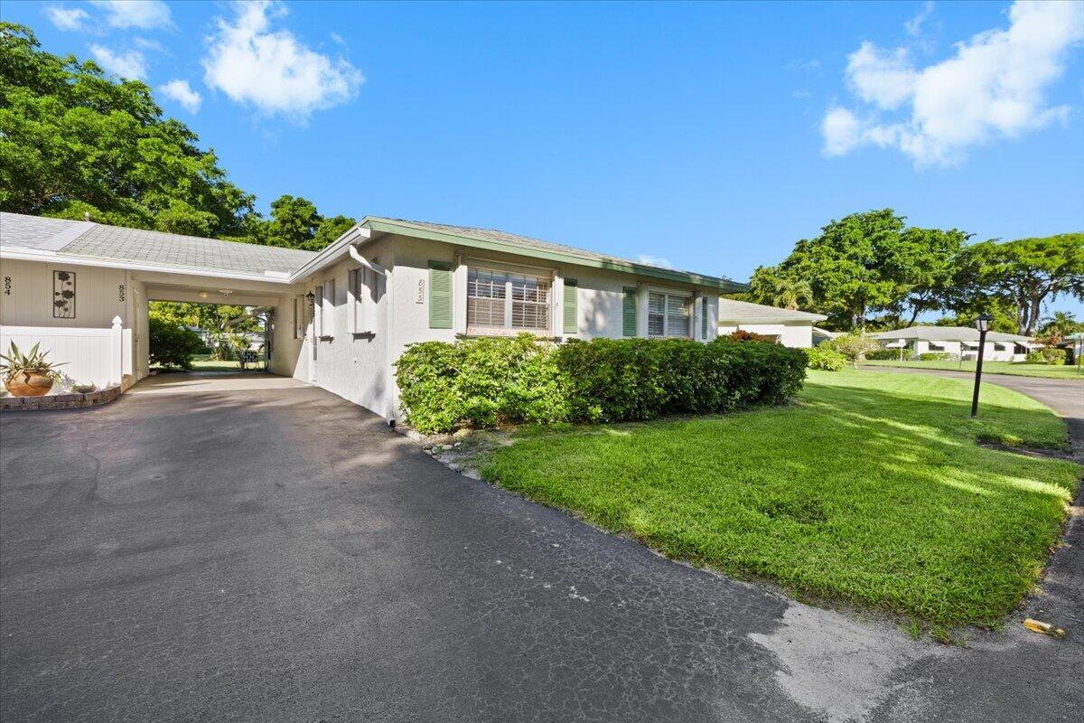 853 Meadowlark Lane 853 — photo