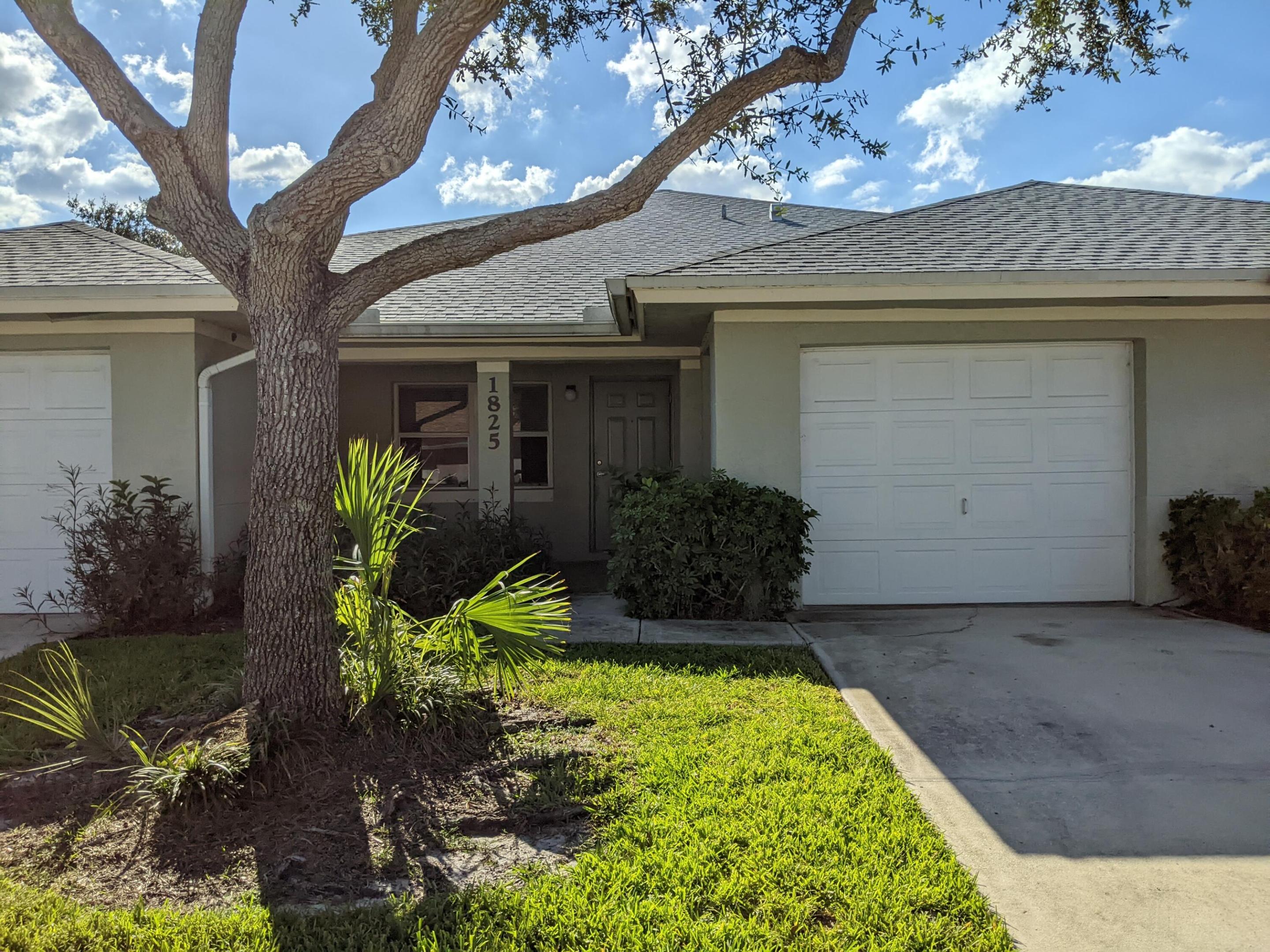 1825 E Royal Tern Lane B — photo