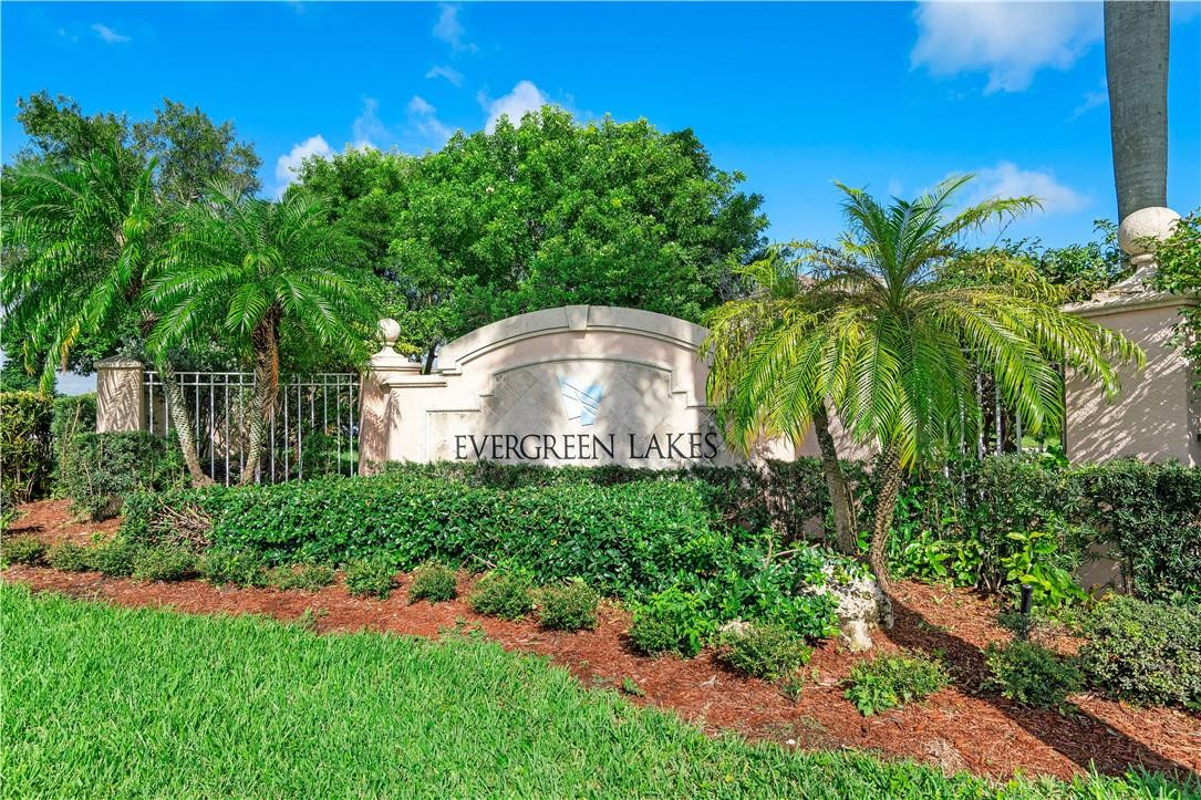 5055 Wiles Road 207 — photo