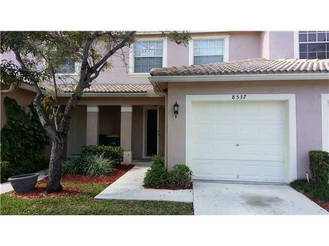 8537 W Southgate Shores Circle E — photo