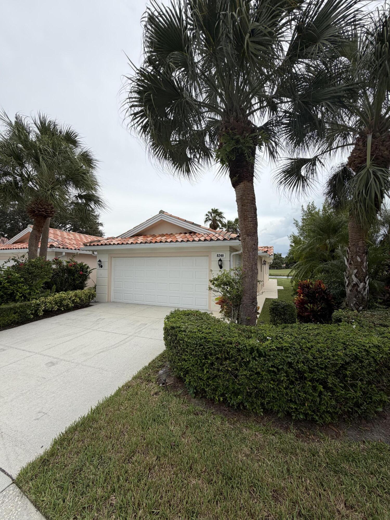 8240 SE Double Tree Drive — photo